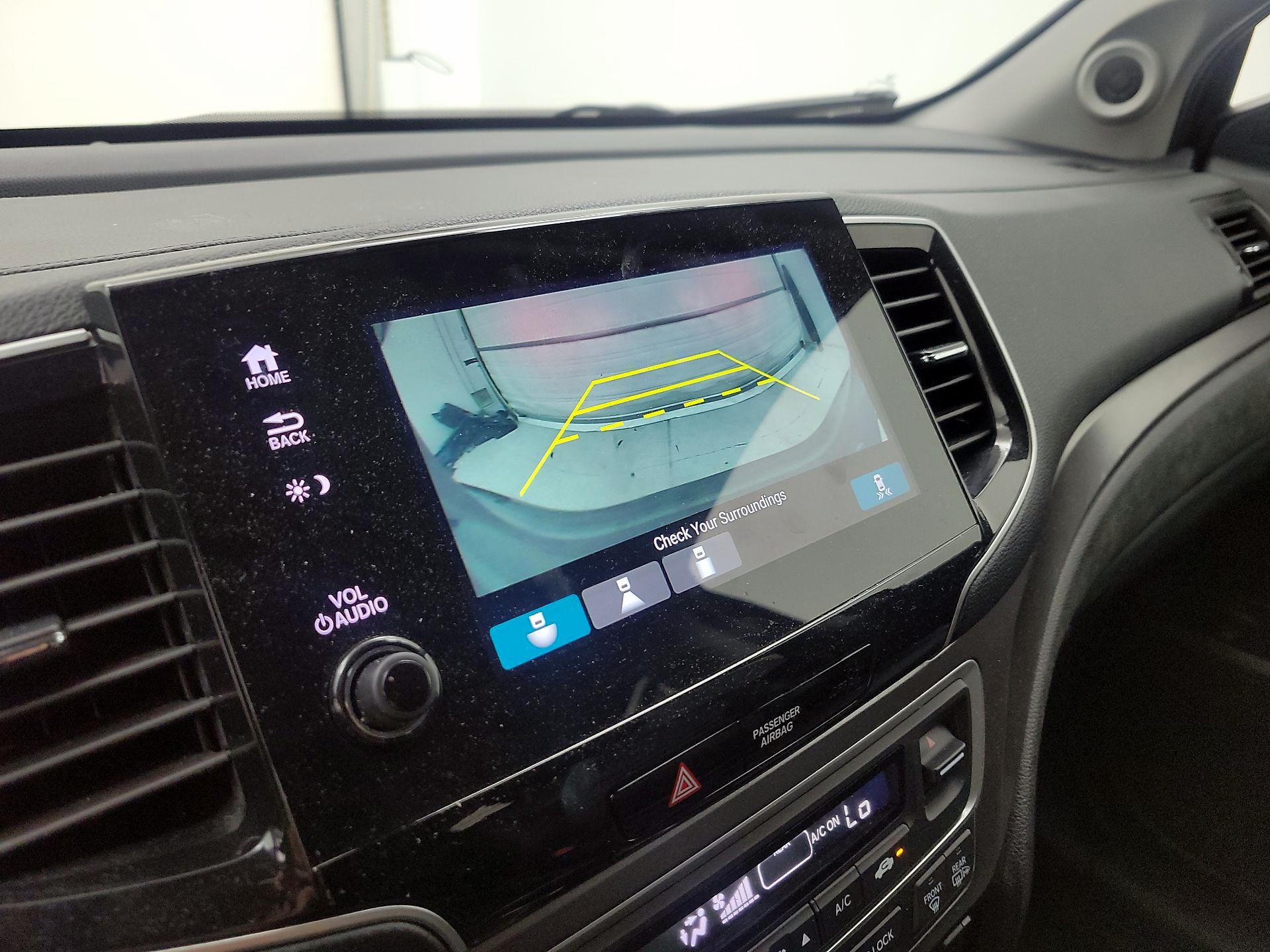 Thumbnail: 2019 Honda Pilot - 14