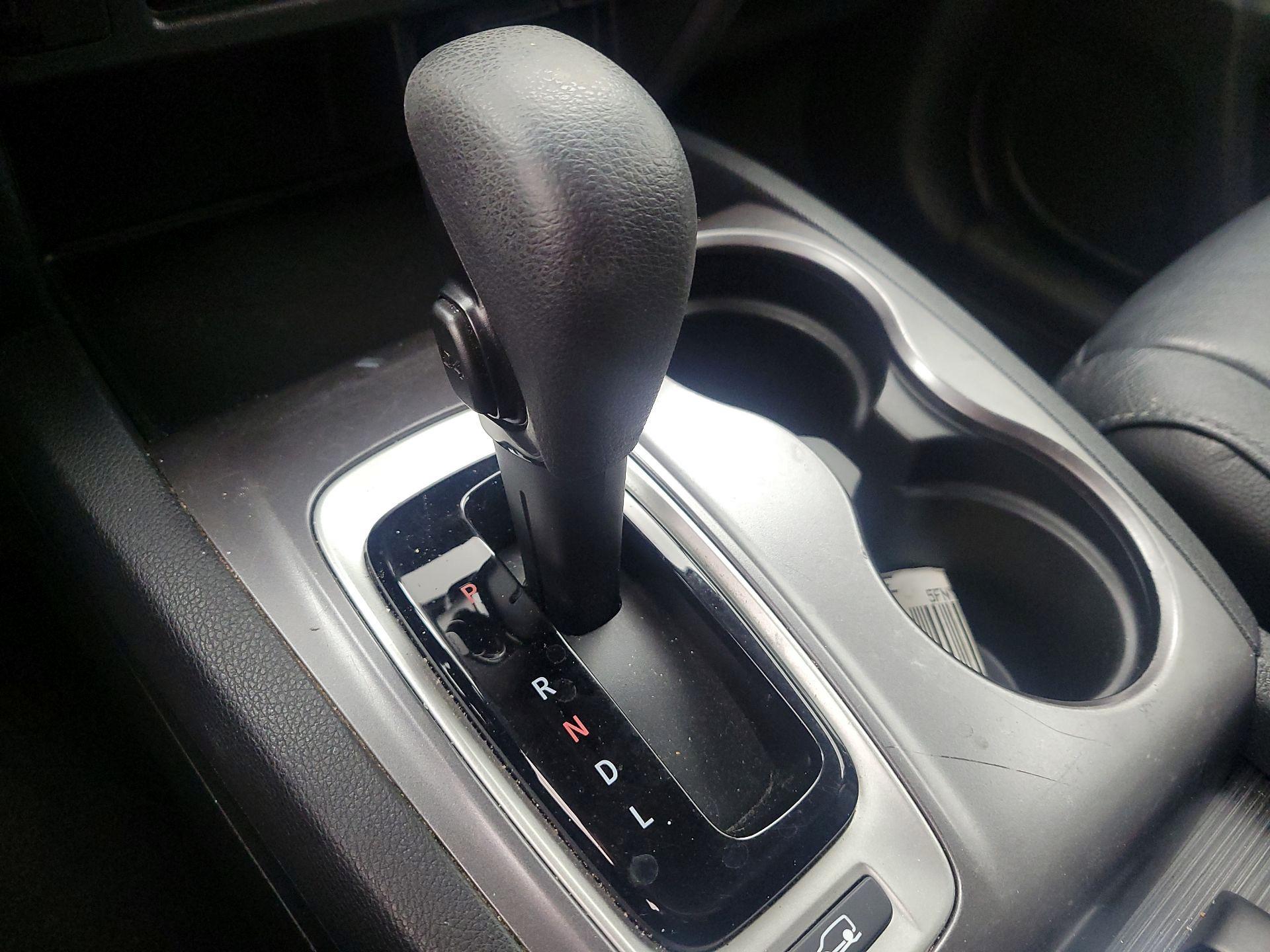 Thumbnail: 2019 Honda Pilot - 17