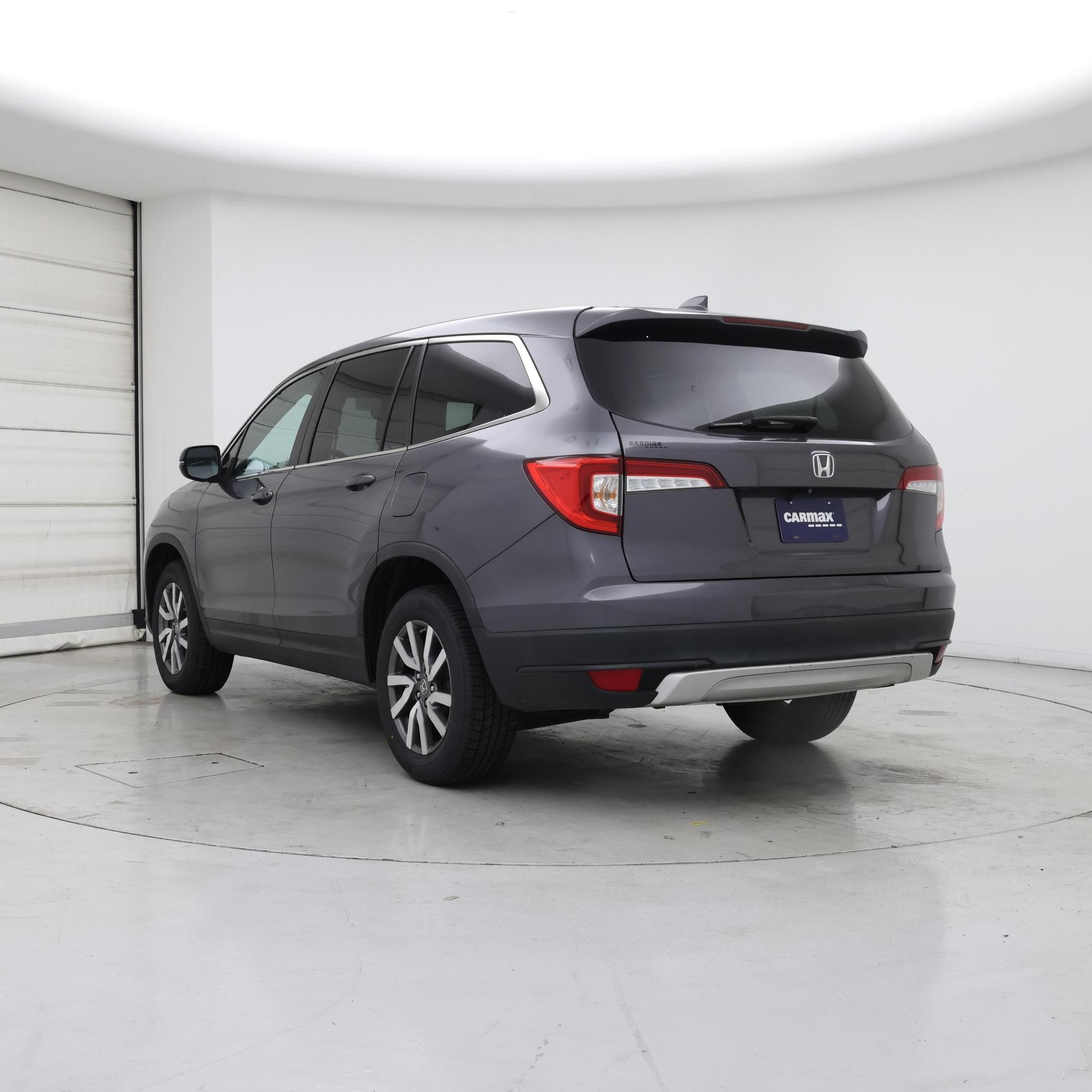 Thumbnail: 2019 Honda Pilot - 2