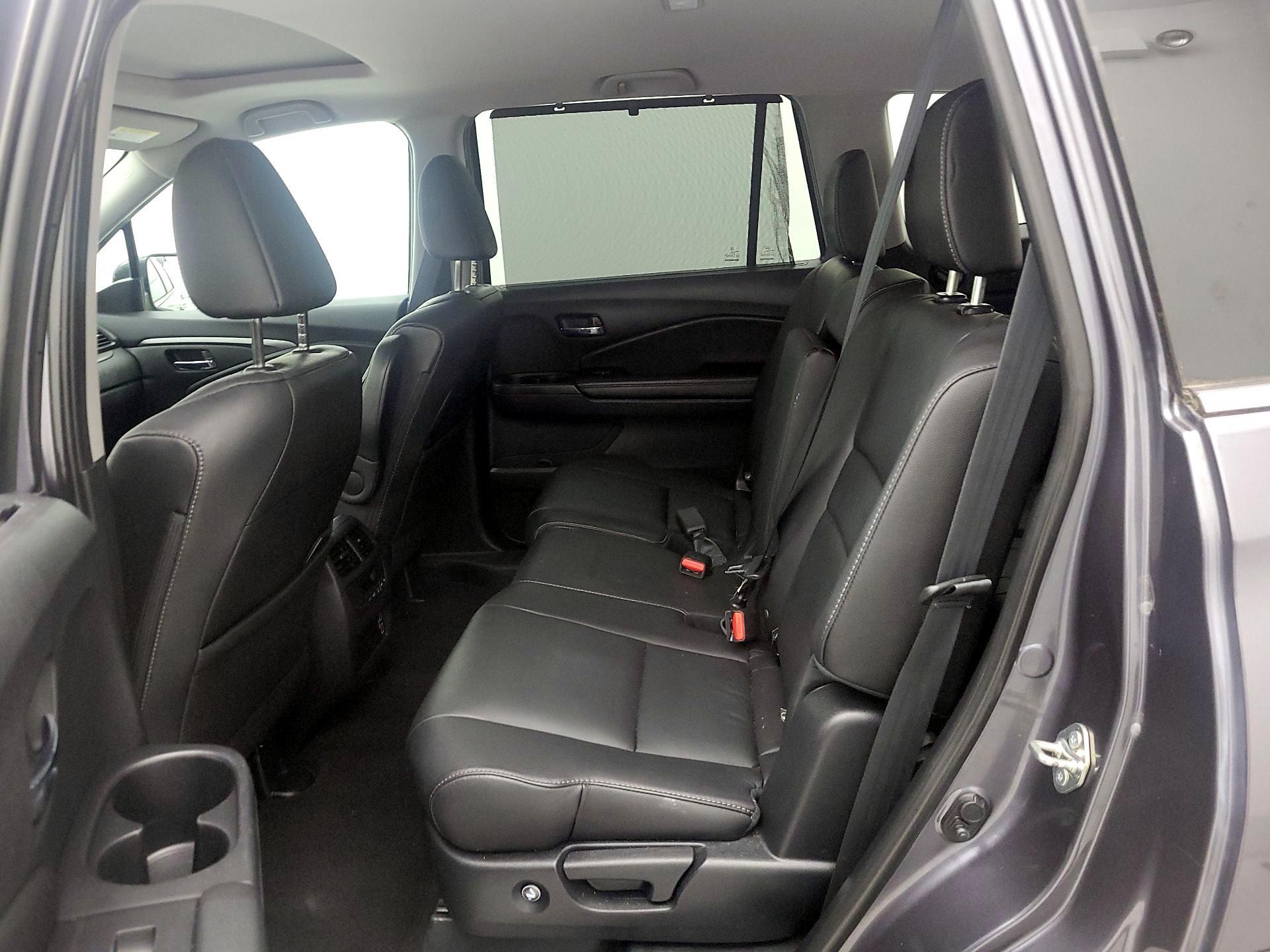 Thumbnail: 2019 Honda Pilot - 20