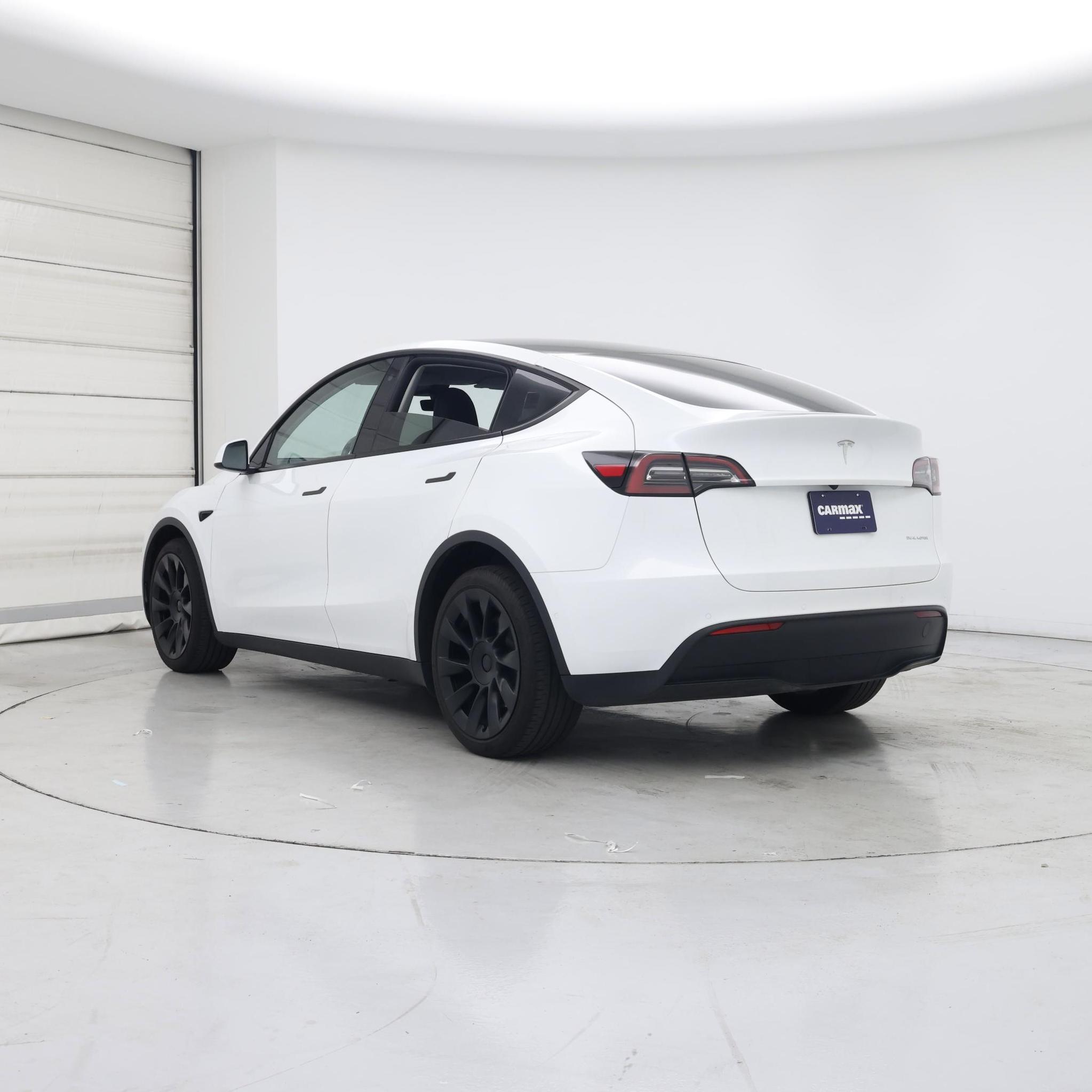 Thumbnail: 2022 Tesla Model Y - 2