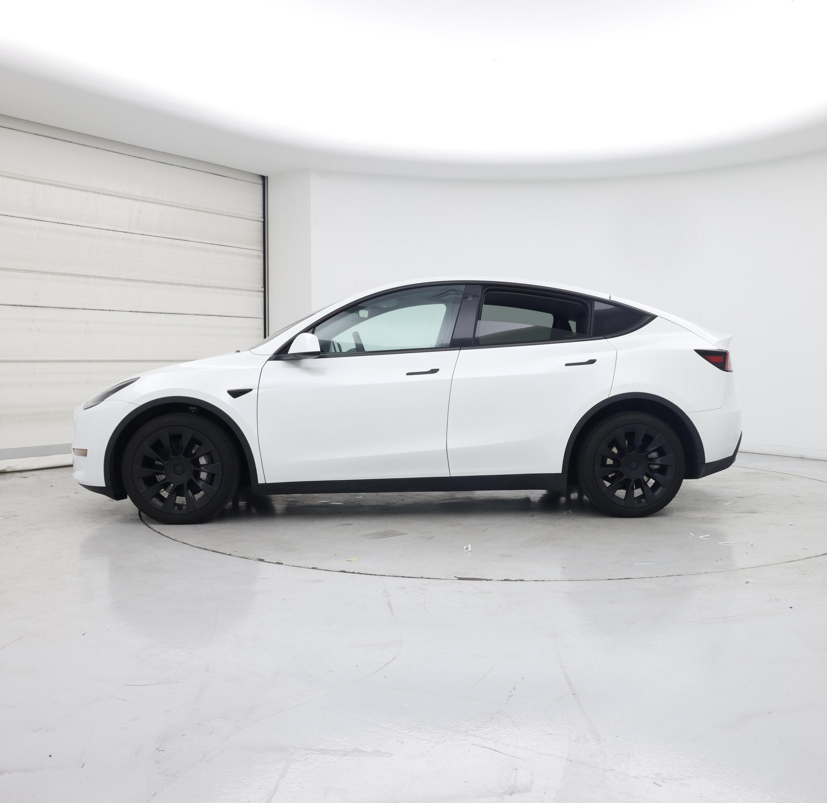 Thumbnail: 2022 Tesla Model Y - 3