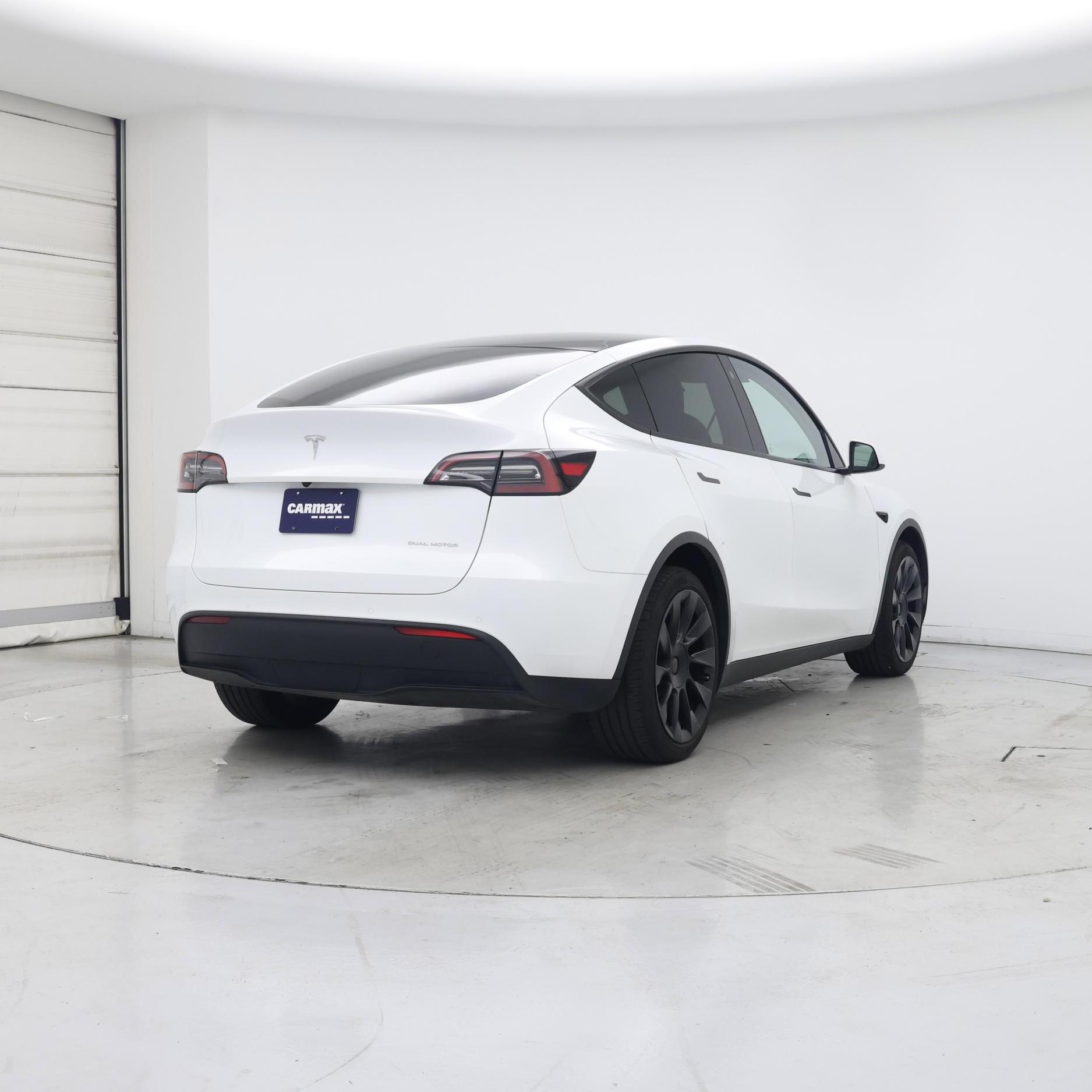 Thumbnail: 2022 Tesla Model Y - 8