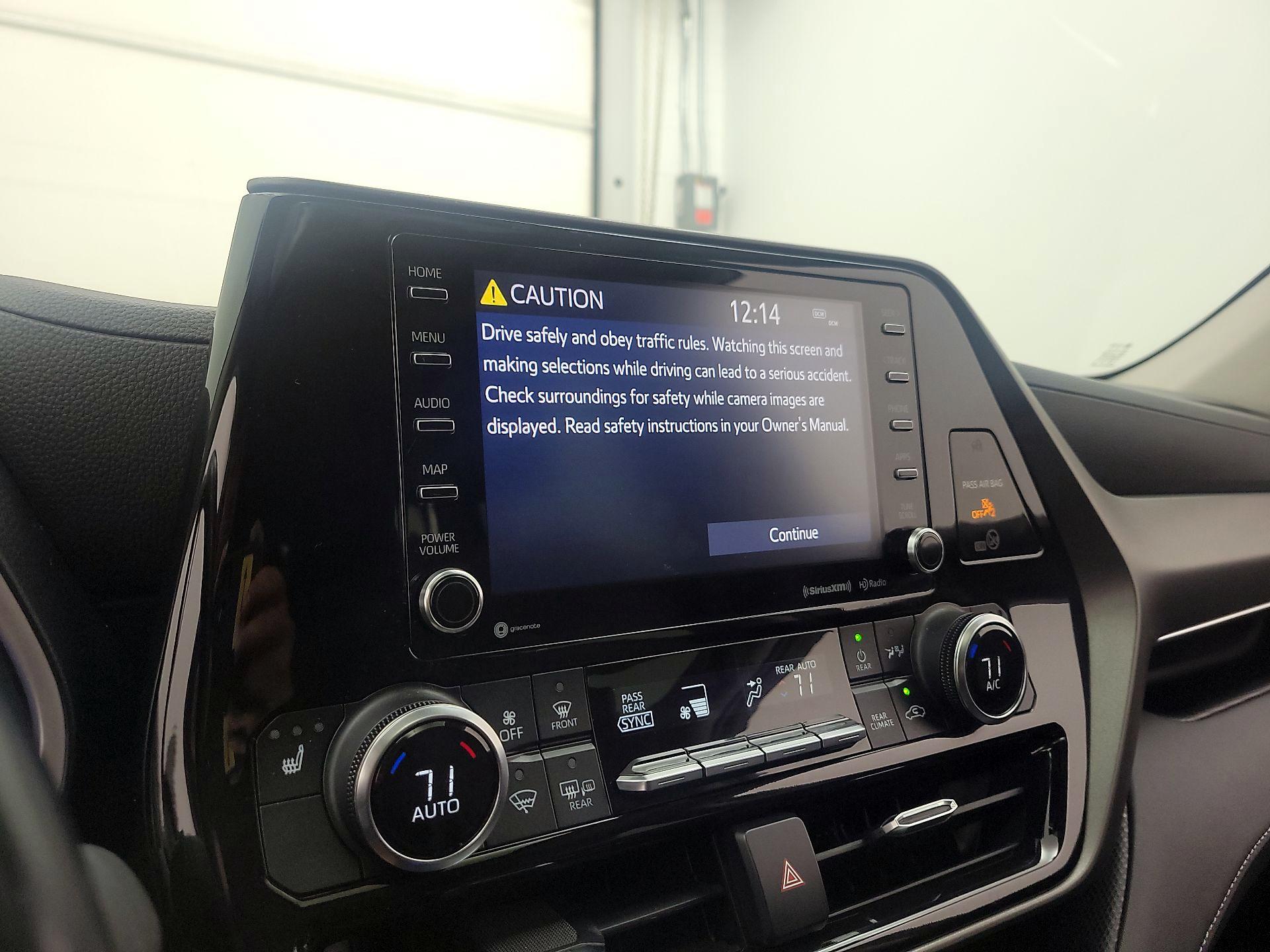Thumbnail: 2021 Toyota Highlander - 15