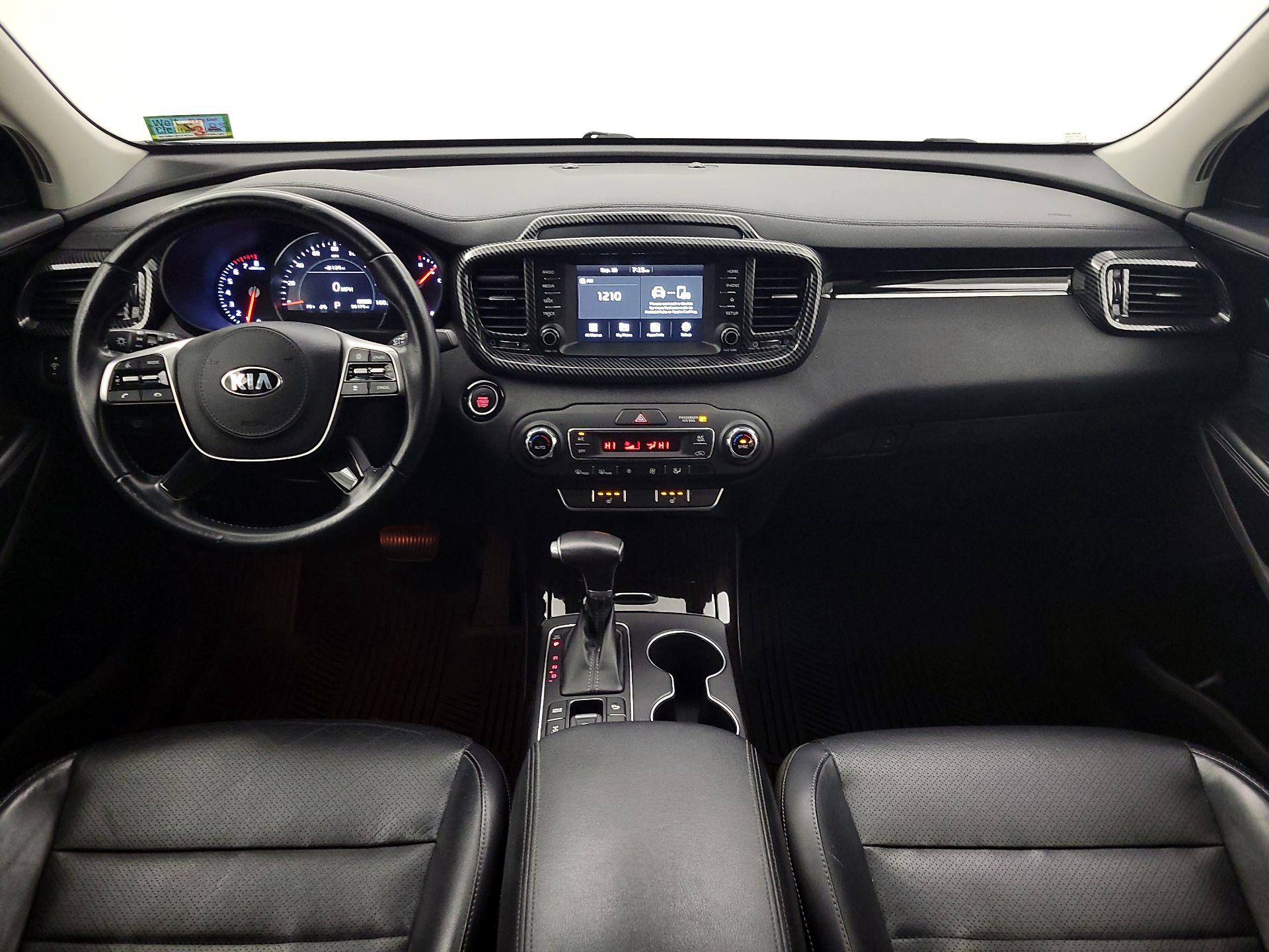 Thumbnail: 2020 Kia Sorento - 9