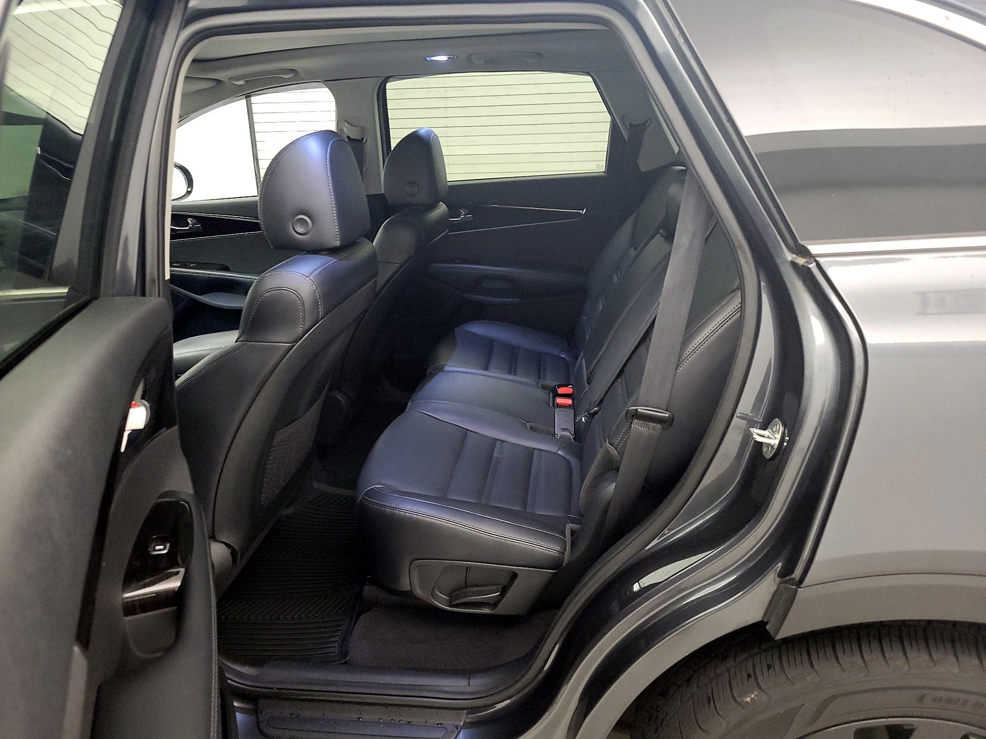 Thumbnail: 2020 Kia Sorento - 19