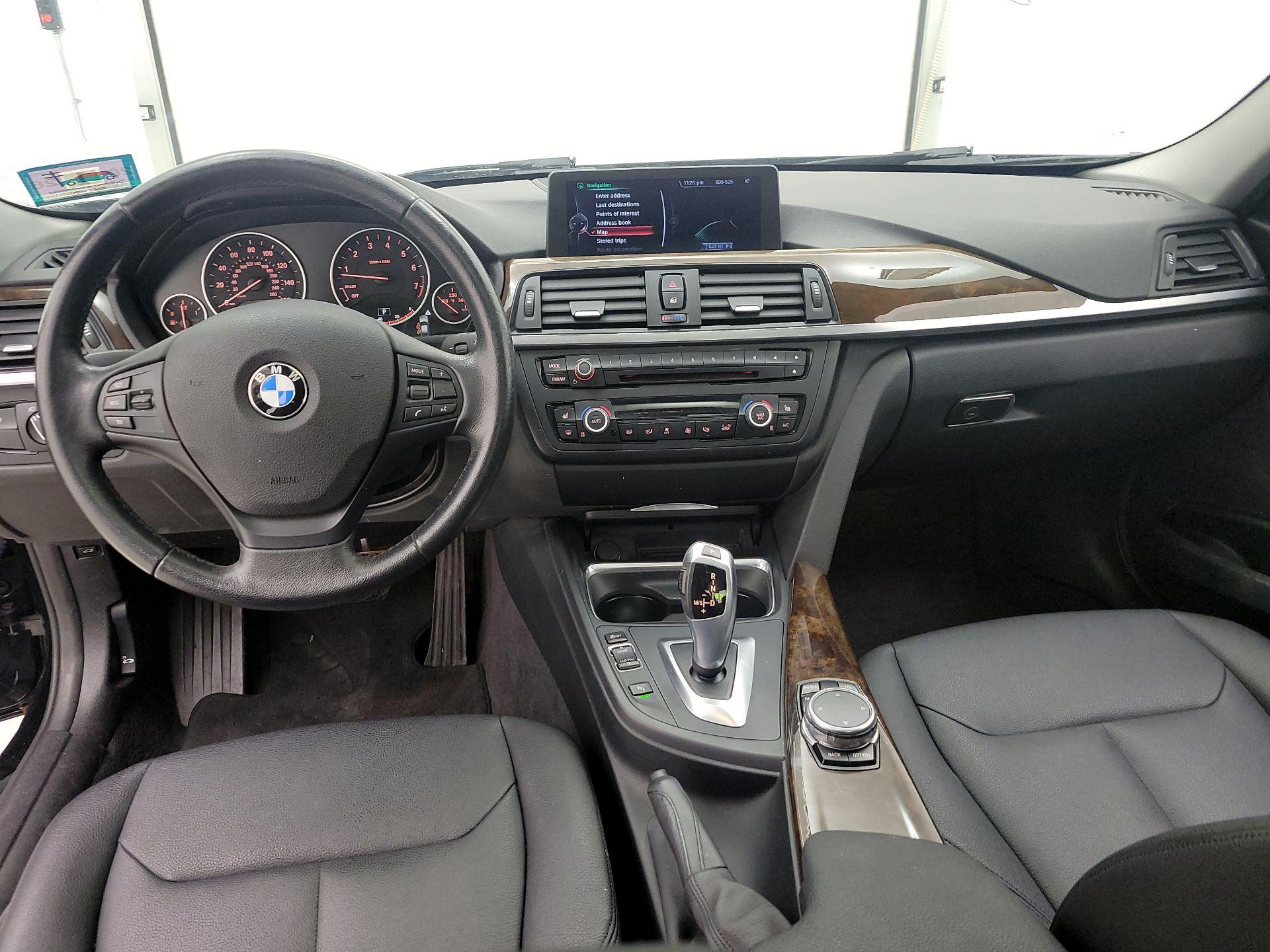 Thumbnail: 2015 BMW 3 Series - 9
