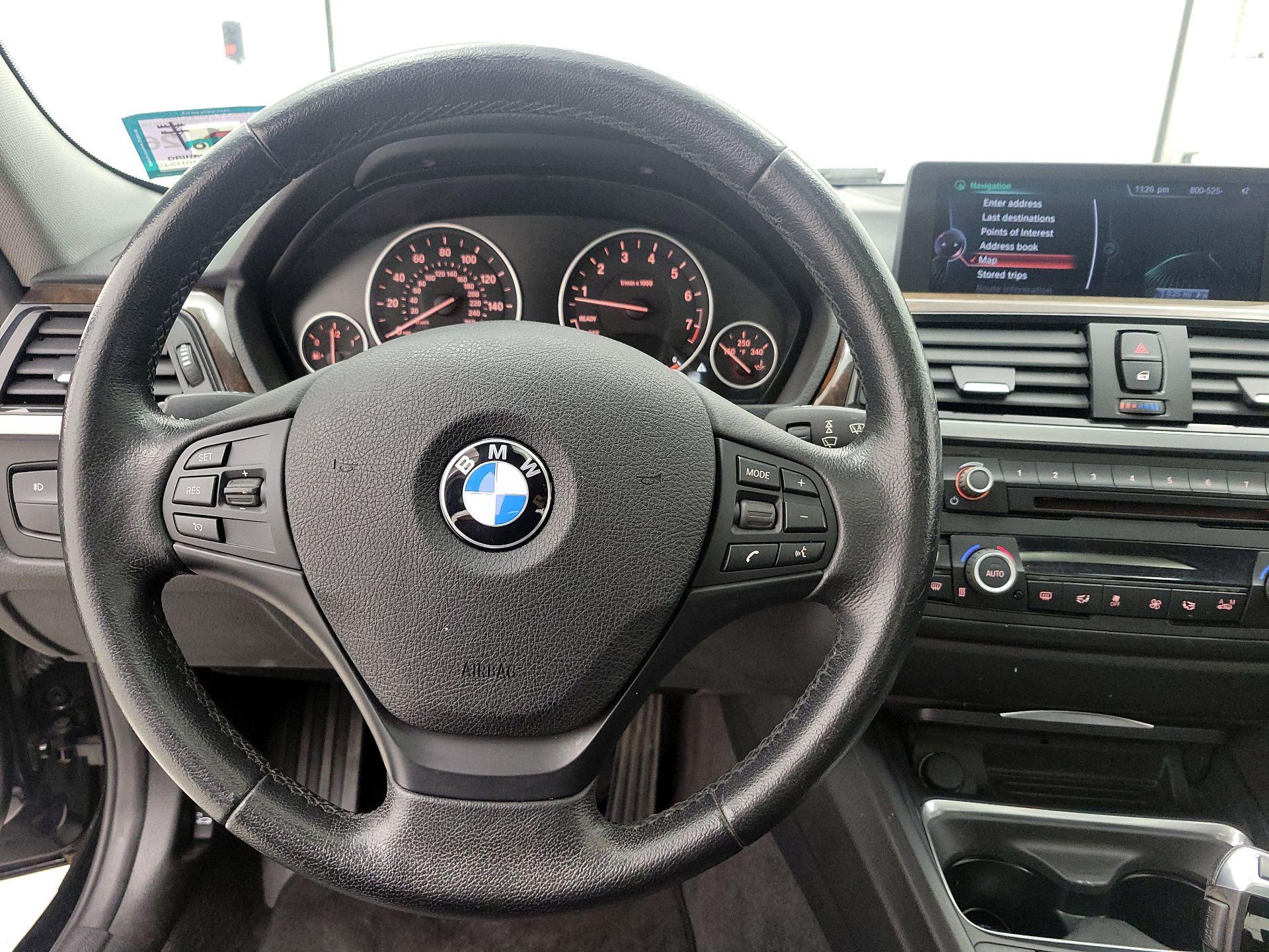 Thumbnail: 2015 BMW 3 Series - 10