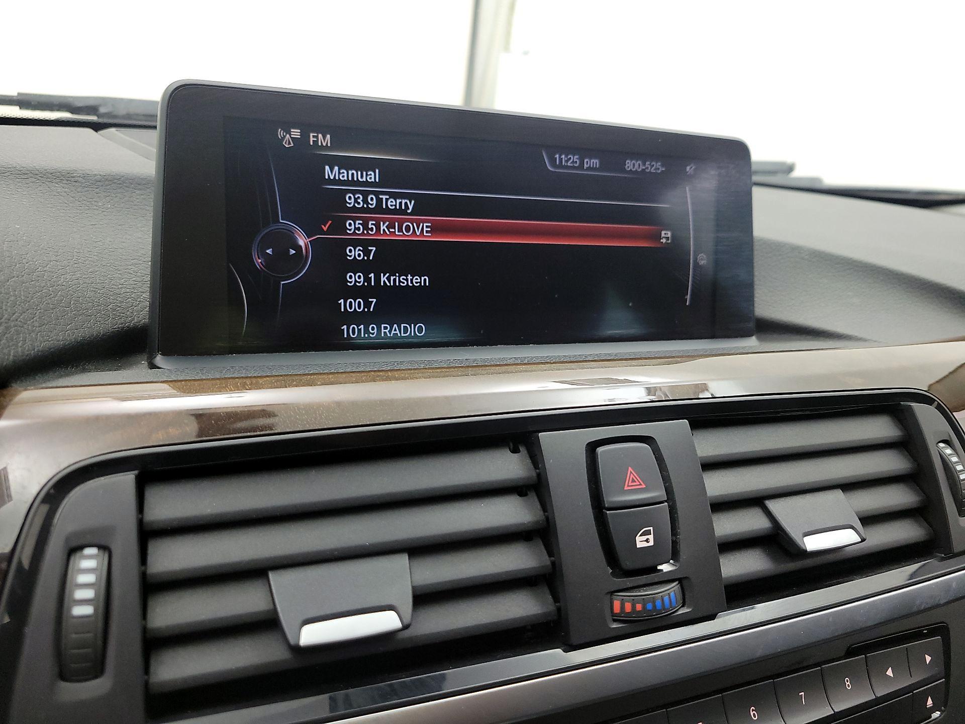 Thumbnail: 2015 BMW 3 Series - 16