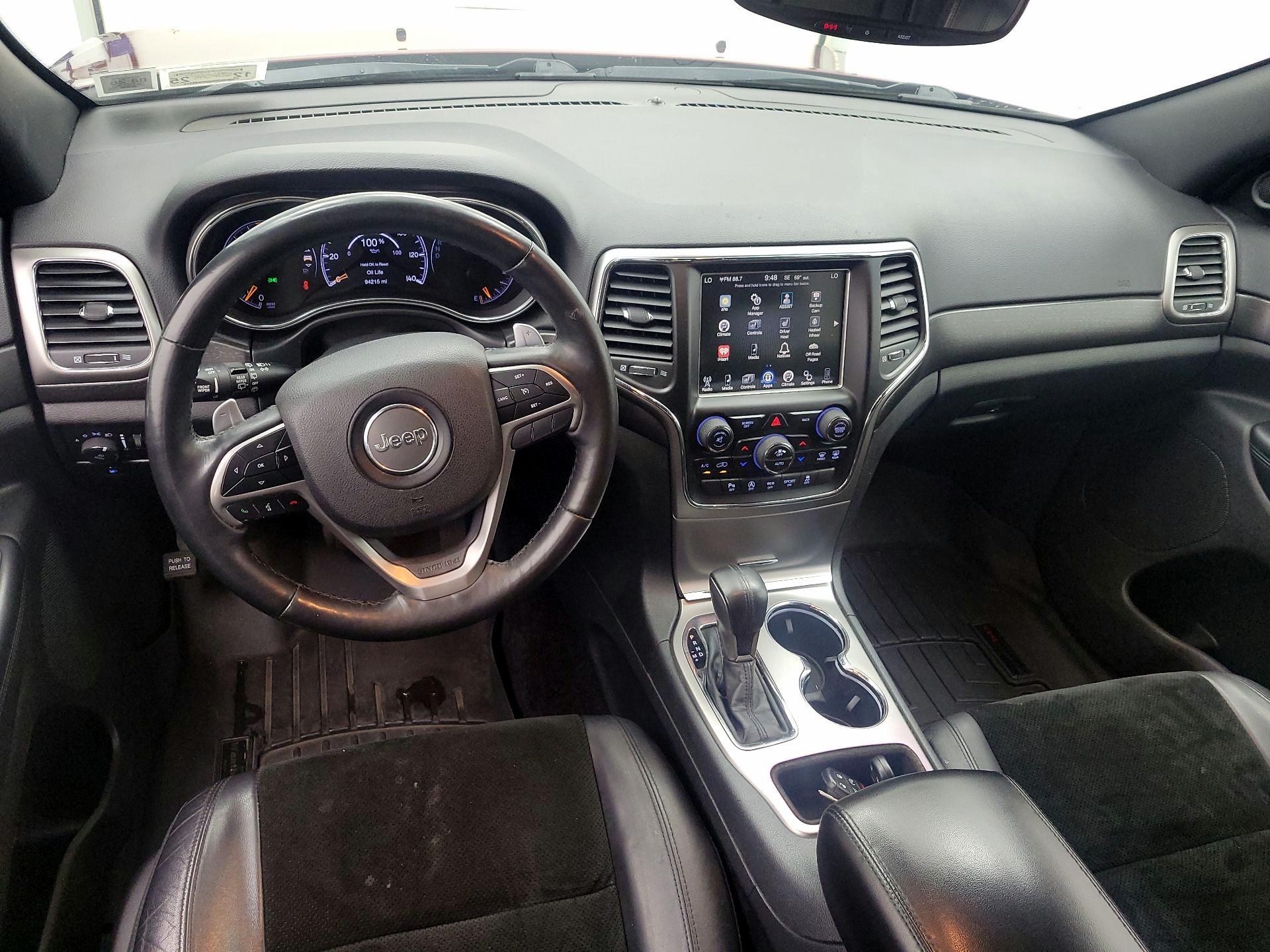 Thumbnail: 2017 Jeep Grand Cherokee - 9