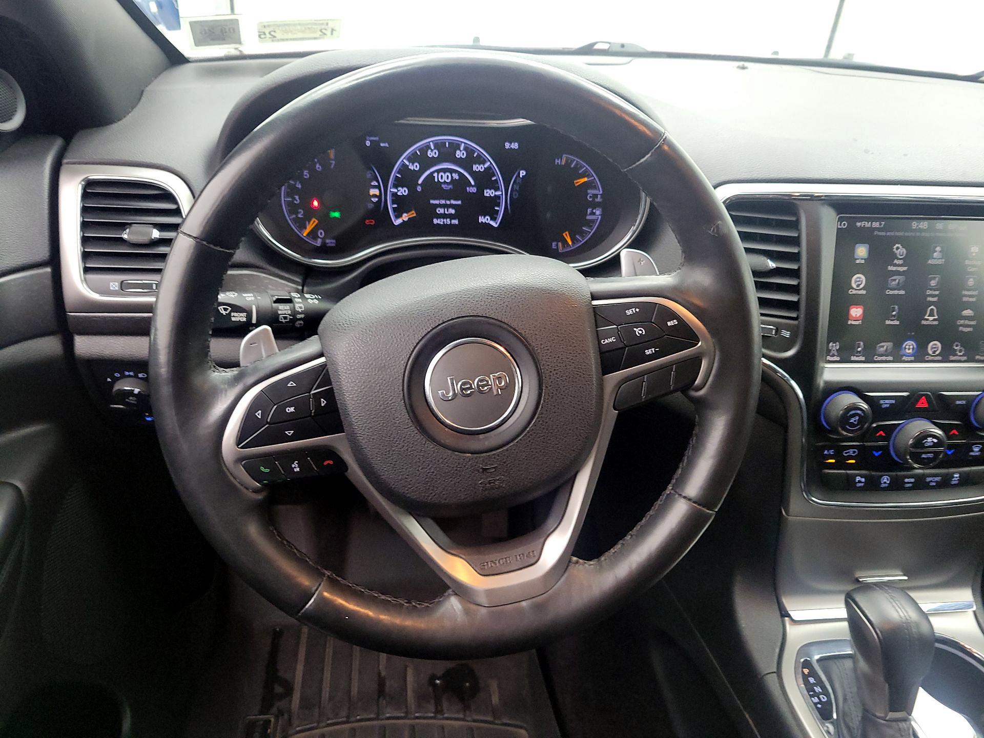 Thumbnail: 2017 Jeep Grand Cherokee - 10