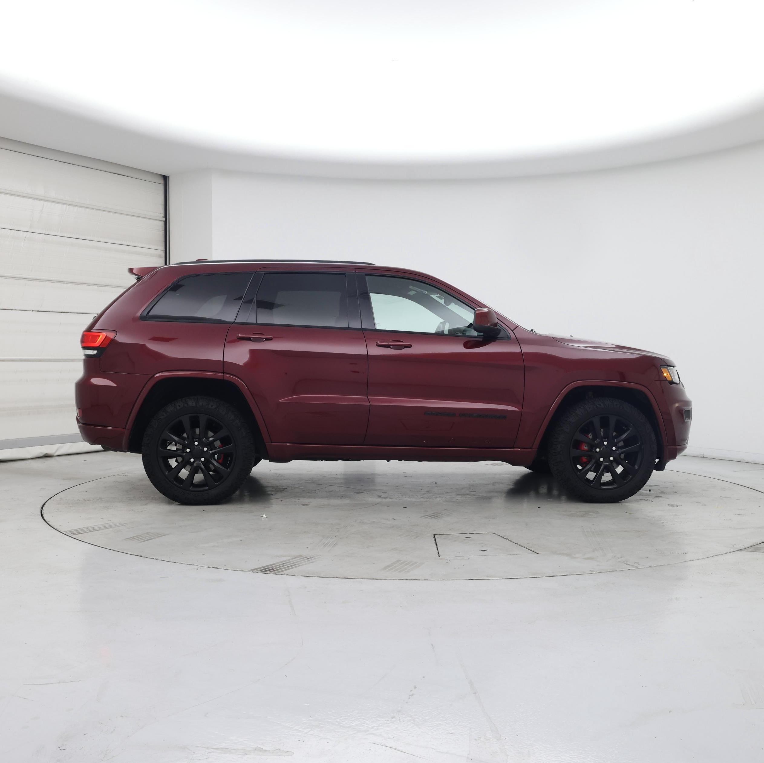 Thumbnail: 2017 Jeep Grand Cherokee - 7