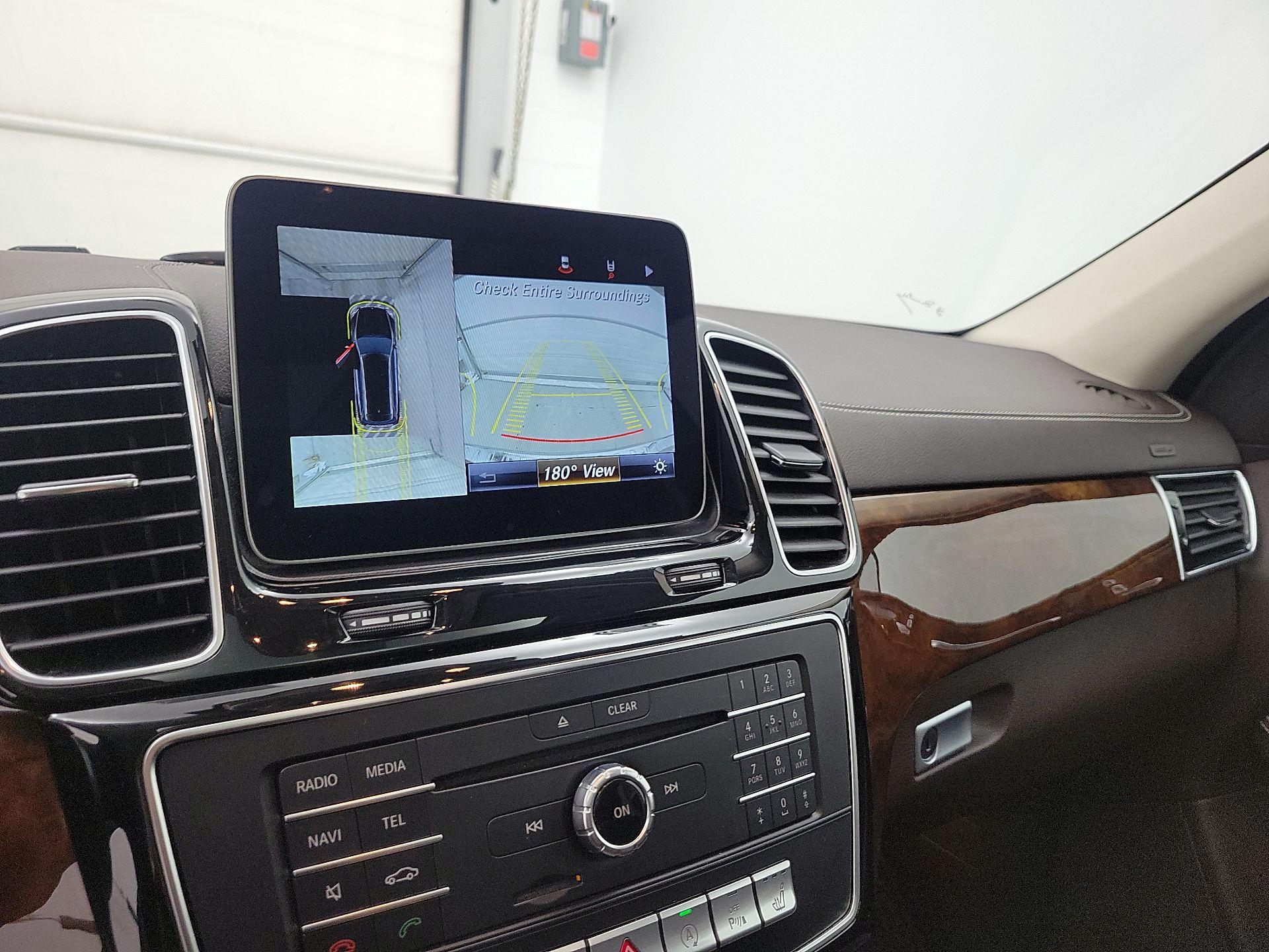 Thumbnail: 2019 Mercedes-Benz GLS - 15