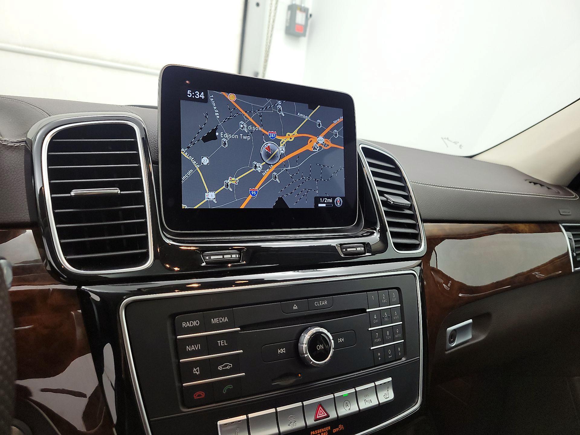 Thumbnail: 2019 Mercedes-Benz GLS - 16