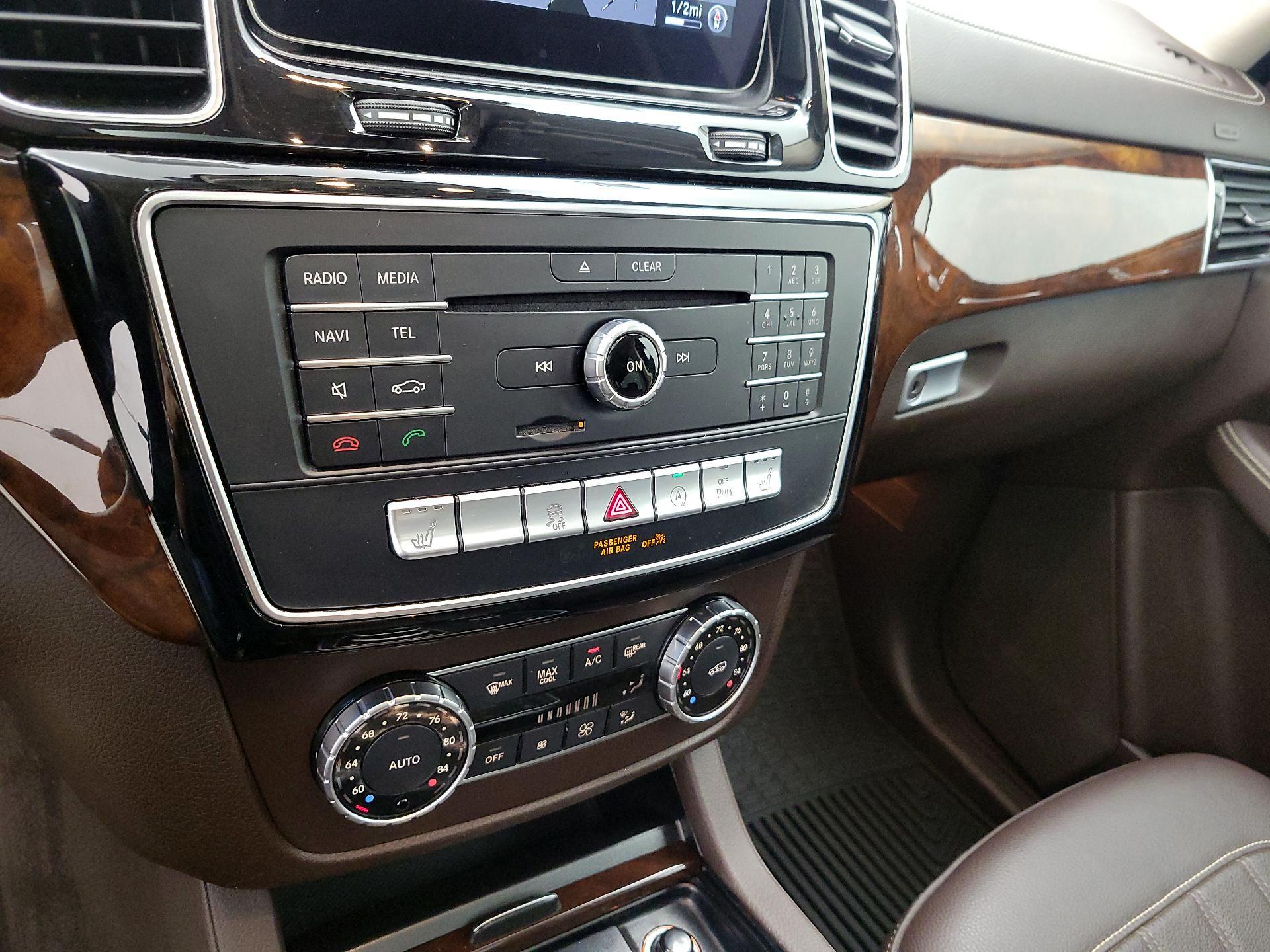 Thumbnail: 2019 Mercedes-Benz GLS - 17