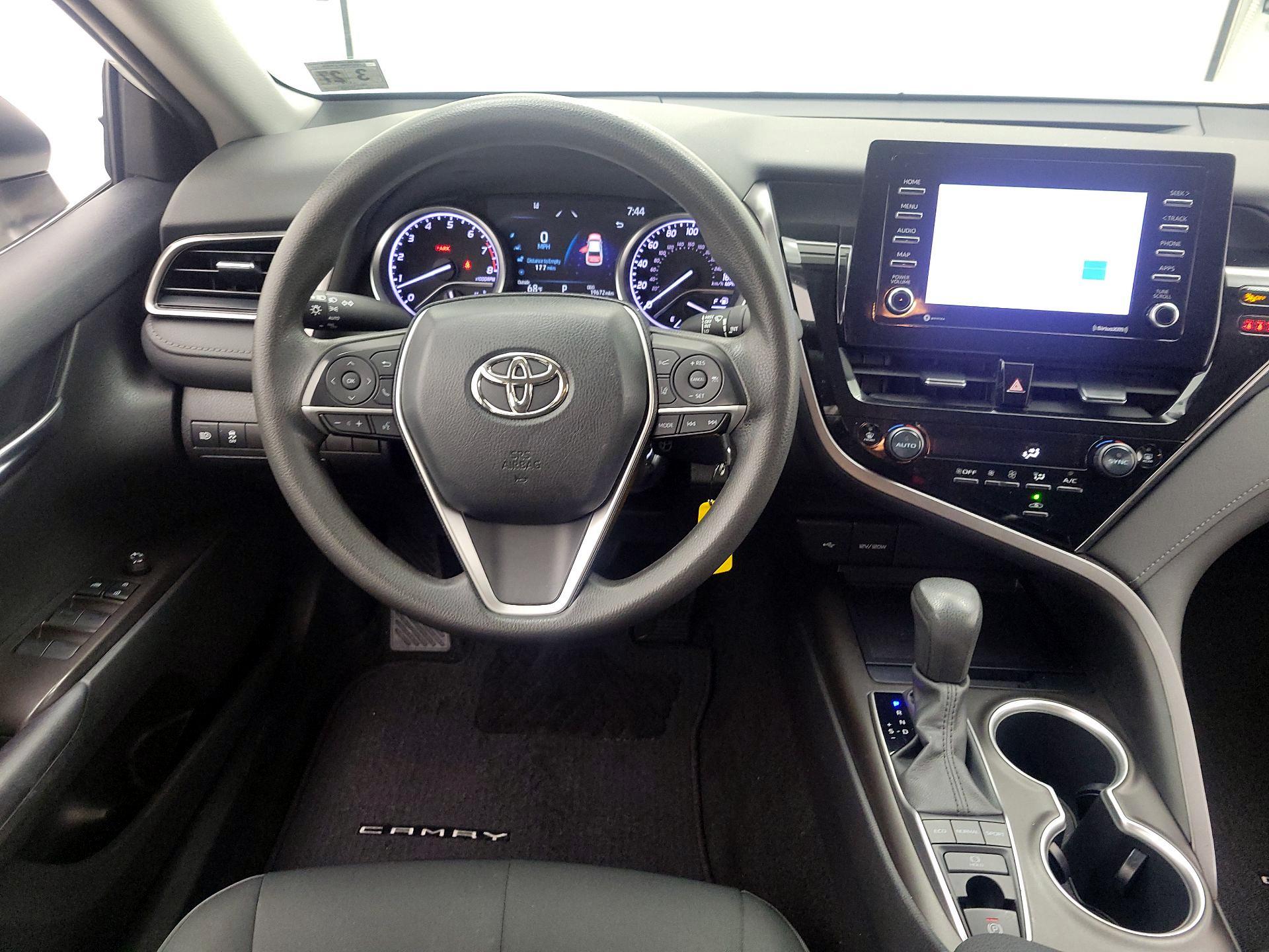 Thumbnail: 2022 Toyota Camry - 10