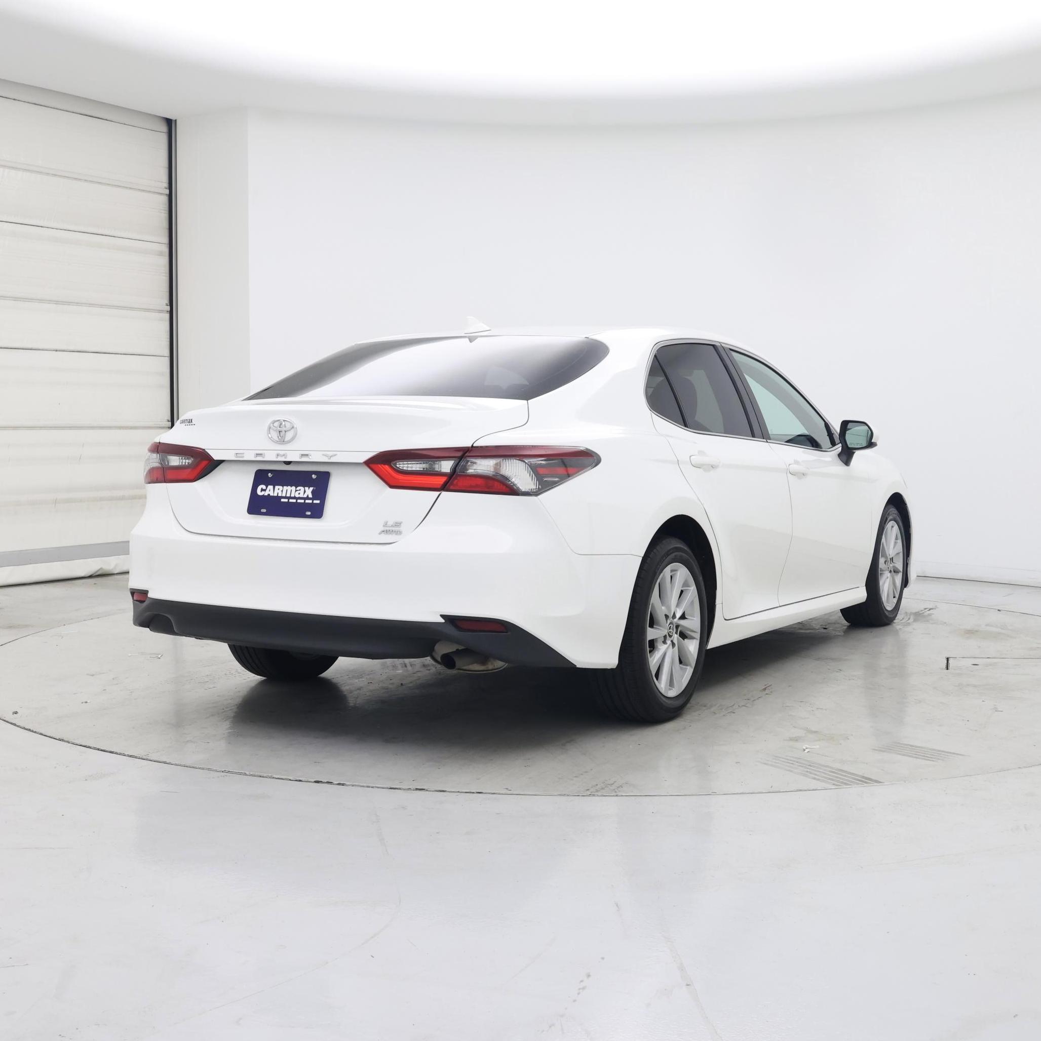 Thumbnail: 2022 Toyota Camry - 8