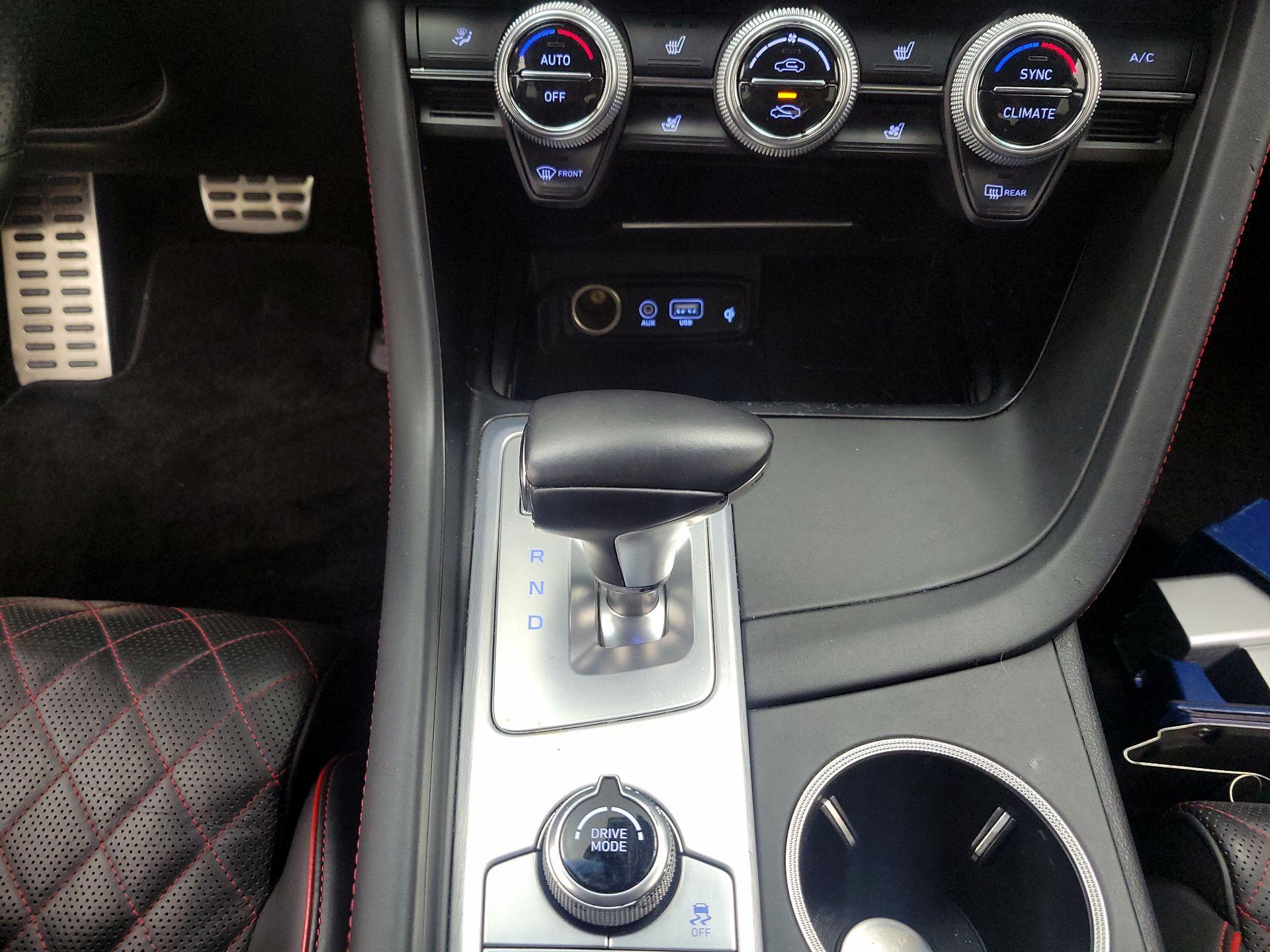 Thumbnail: 2019 Genesis G70 - 18