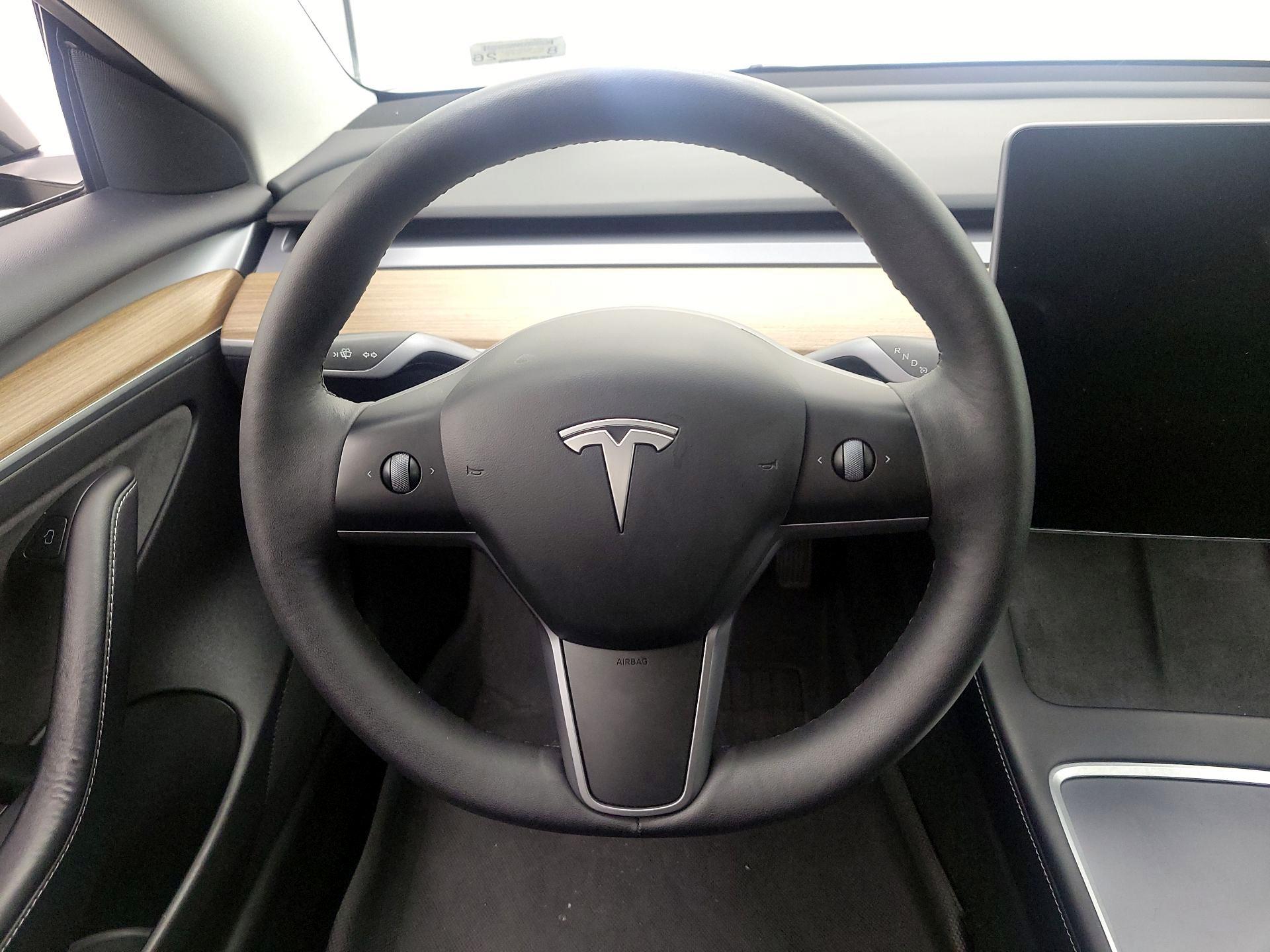 Thumbnail: 2022 Tesla Model 3 - 10