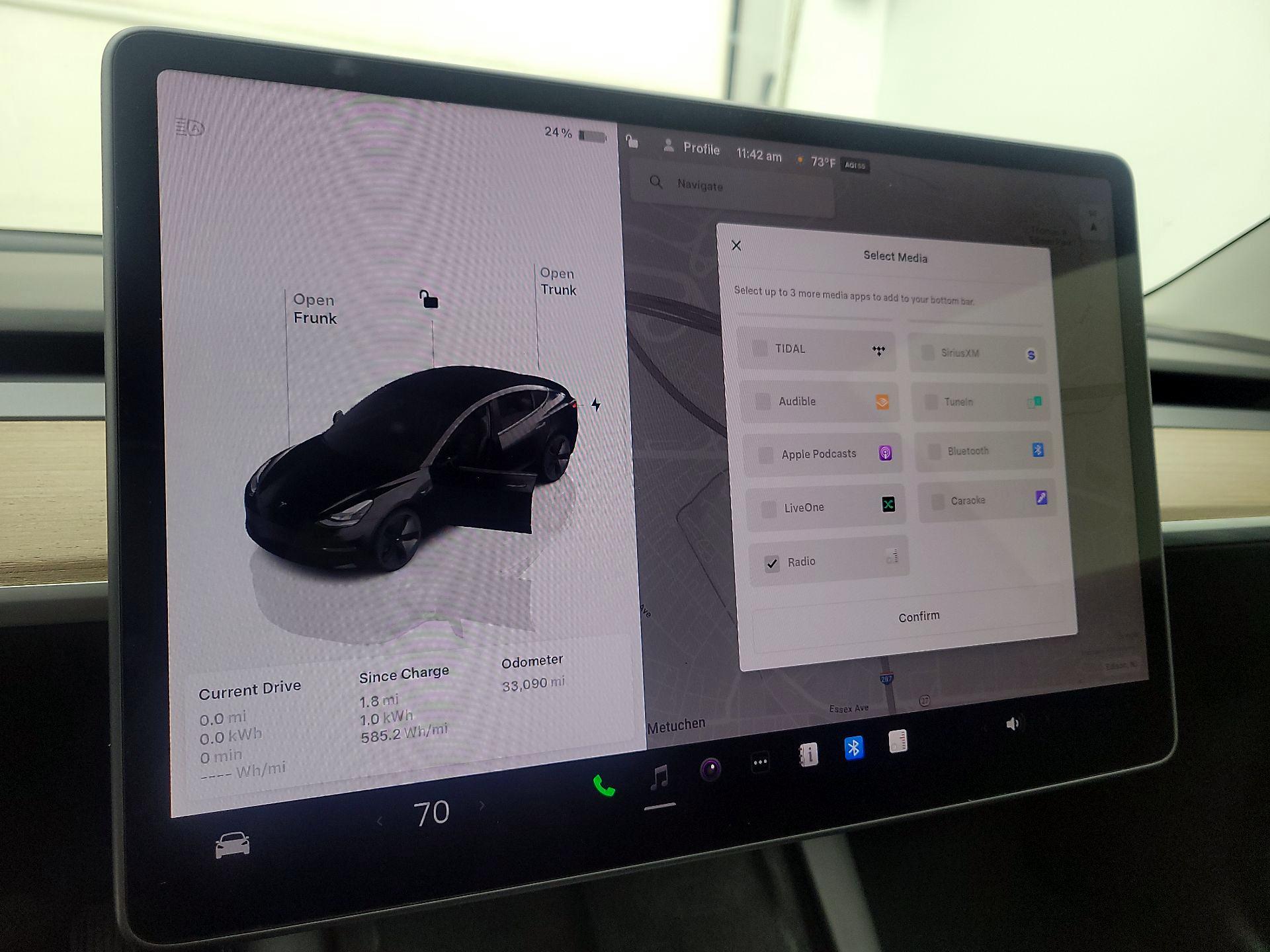 Thumbnail: 2022 Tesla Model 3 - 15