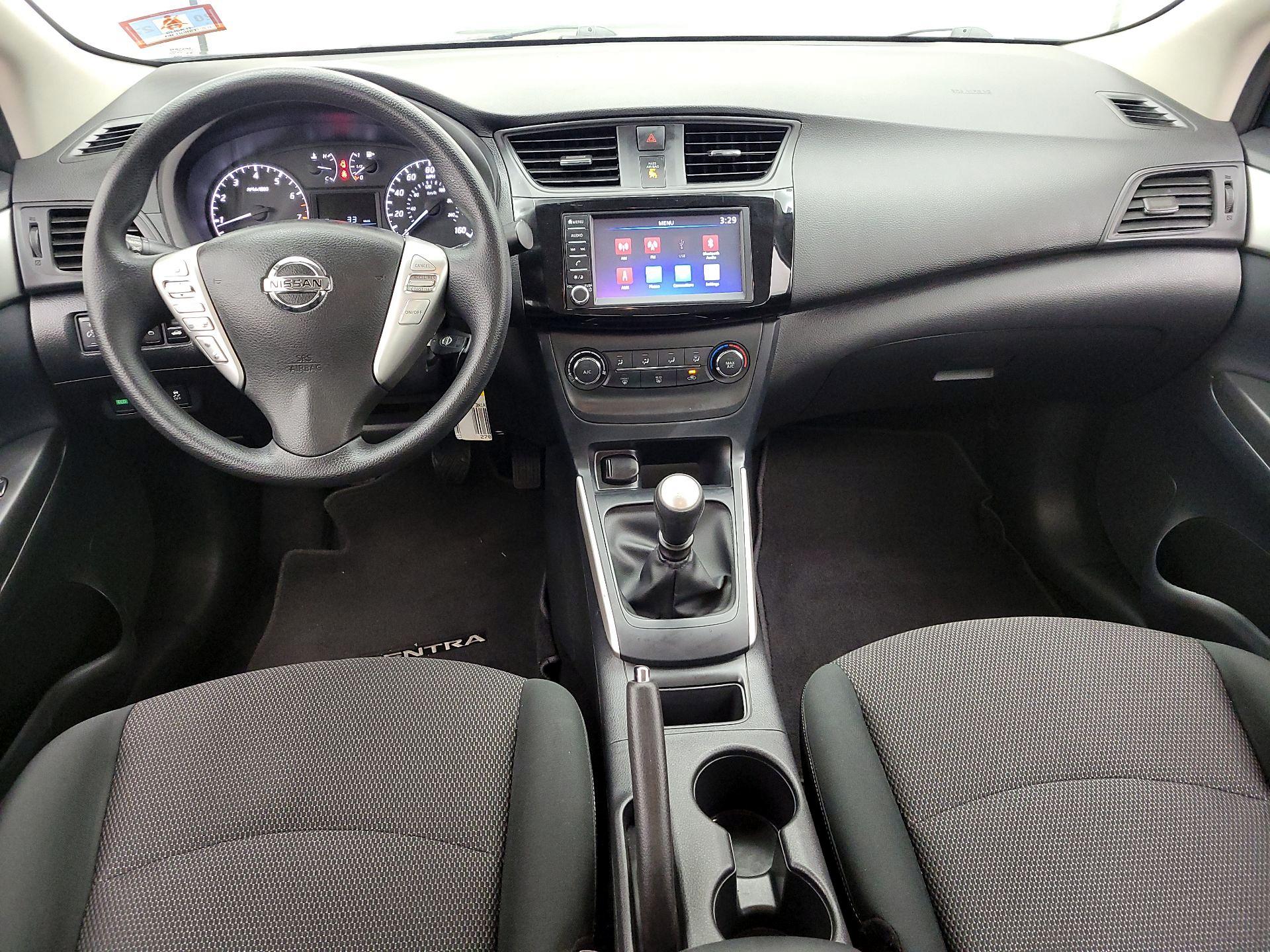 Thumbnail: 2019 Nissan Sentra - 9