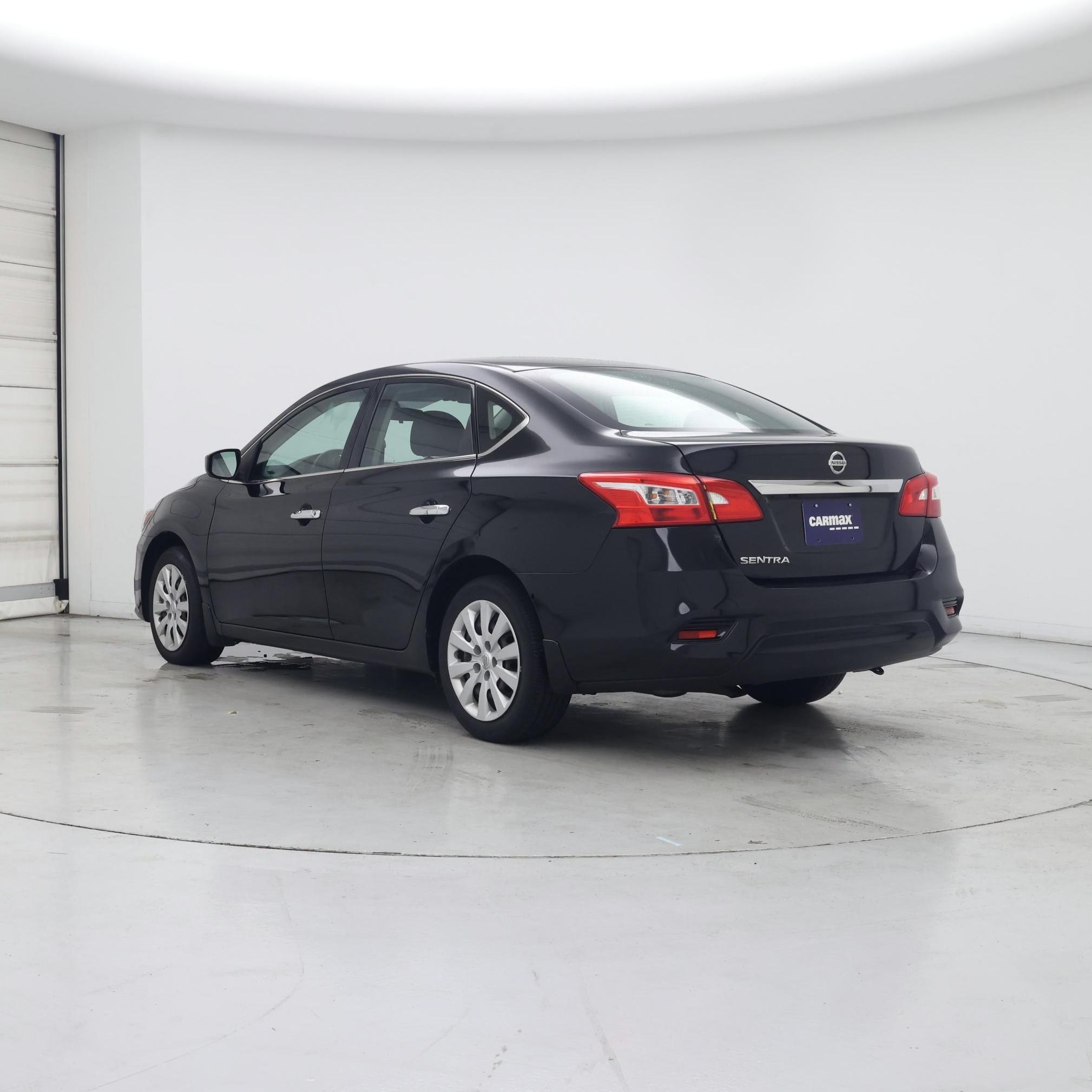 Thumbnail: 2019 Nissan Sentra - 2