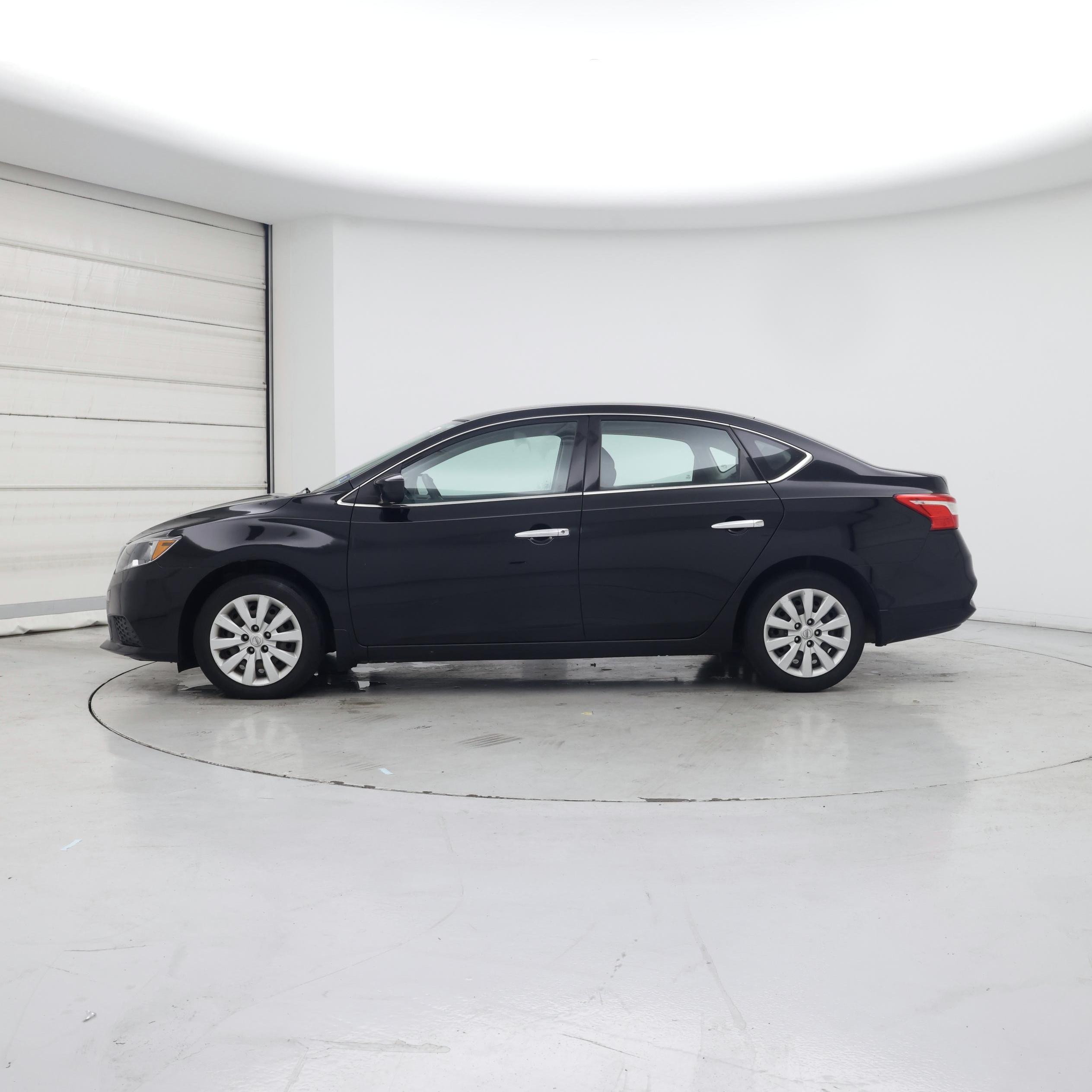 Thumbnail: 2019 Nissan Sentra - 3