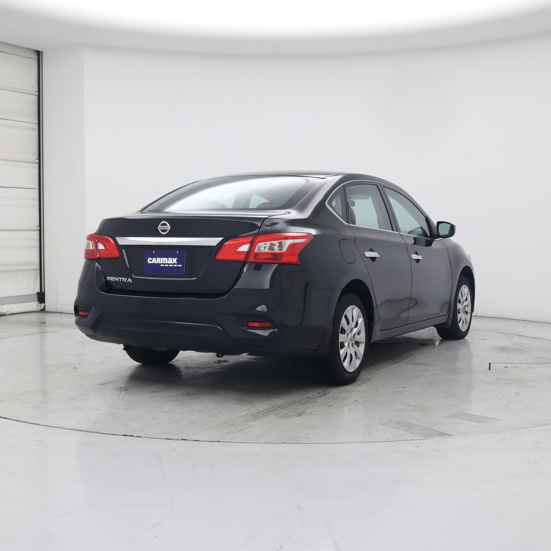 Thumbnail: 2019 Nissan Sentra - 8