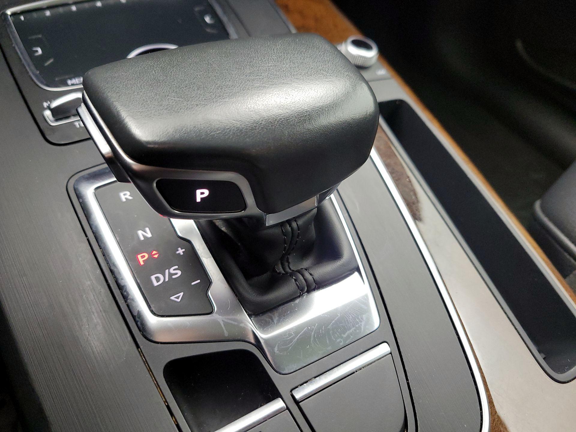 Thumbnail: 2018 Audi Q5 - 18