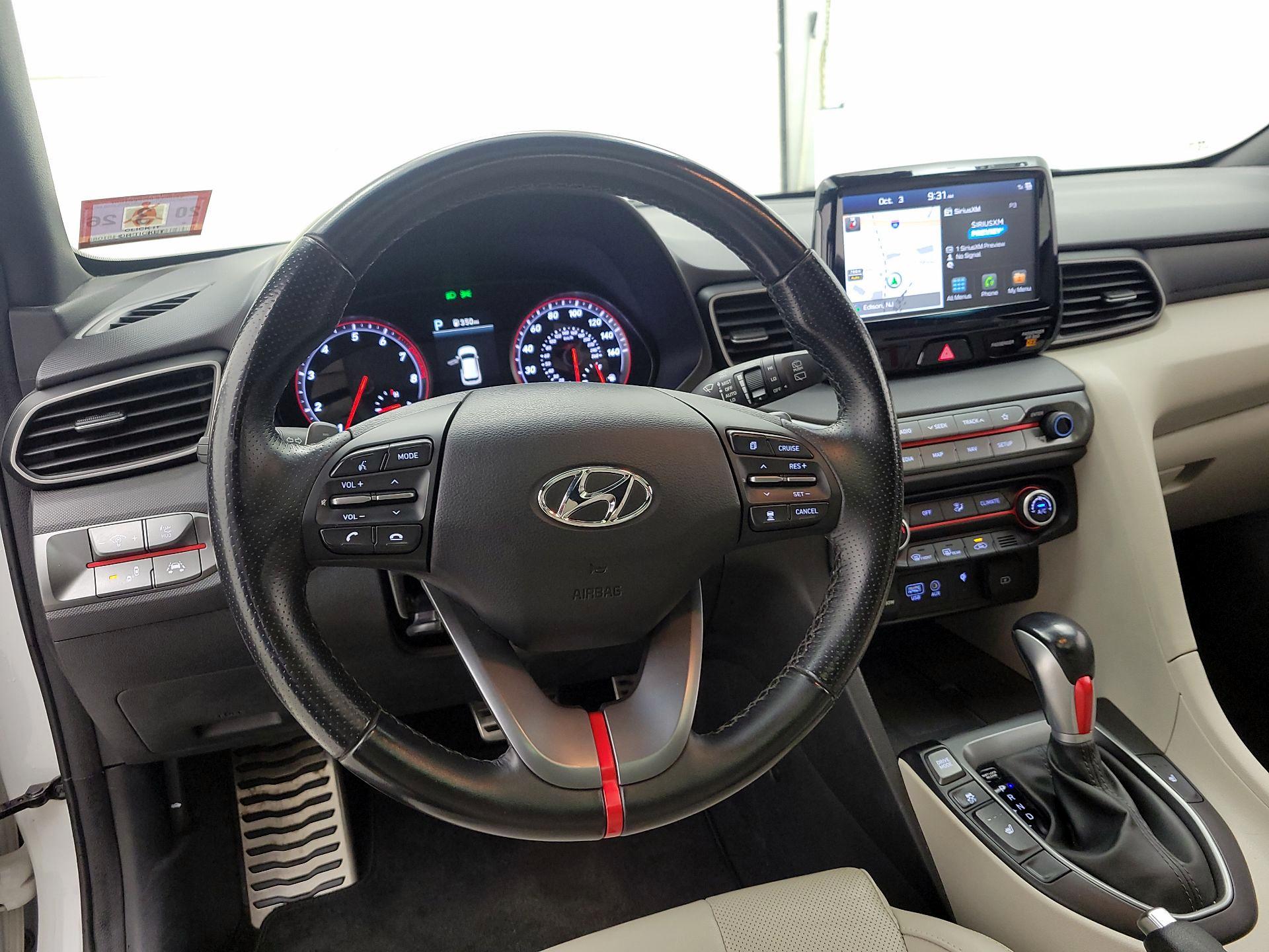 Thumbnail: 2019 Hyundai Veloster - 10