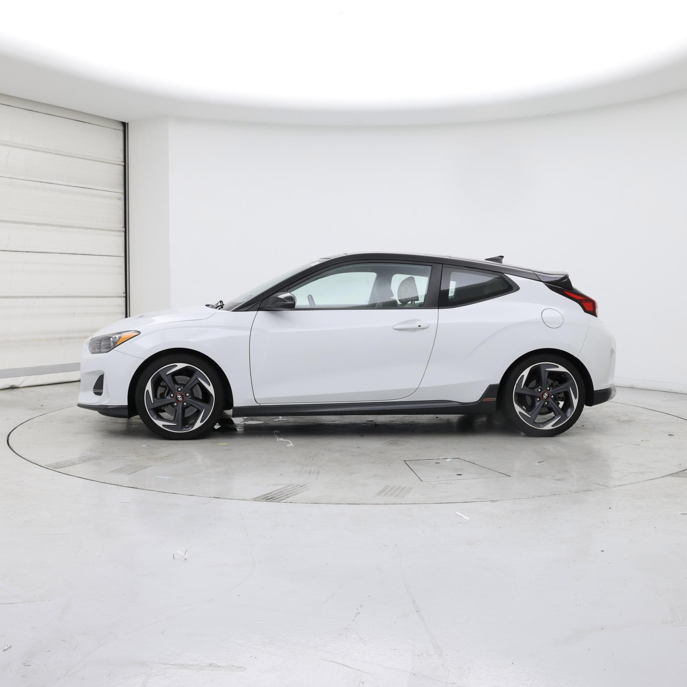 Thumbnail: 2019 Hyundai Veloster - 3