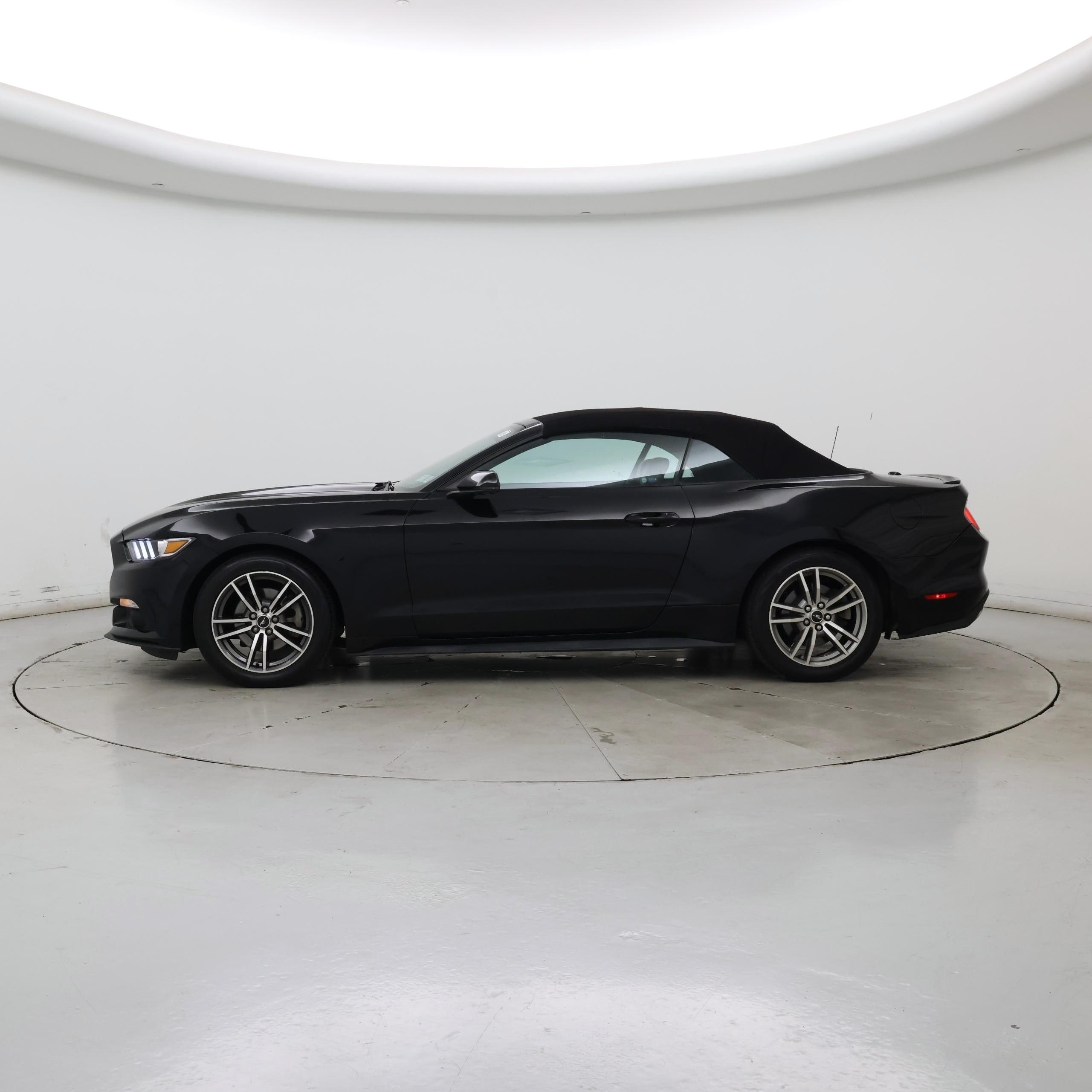 Thumbnail: 2017 Ford Mustang - 3