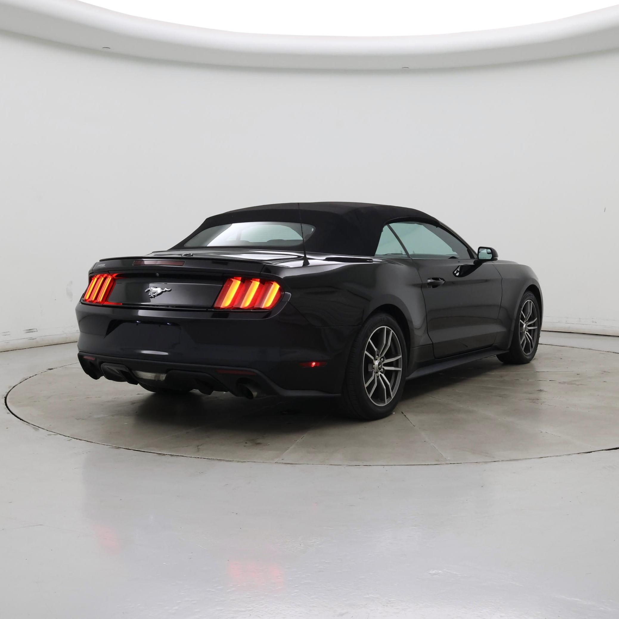 Thumbnail: 2017 Ford Mustang - 8