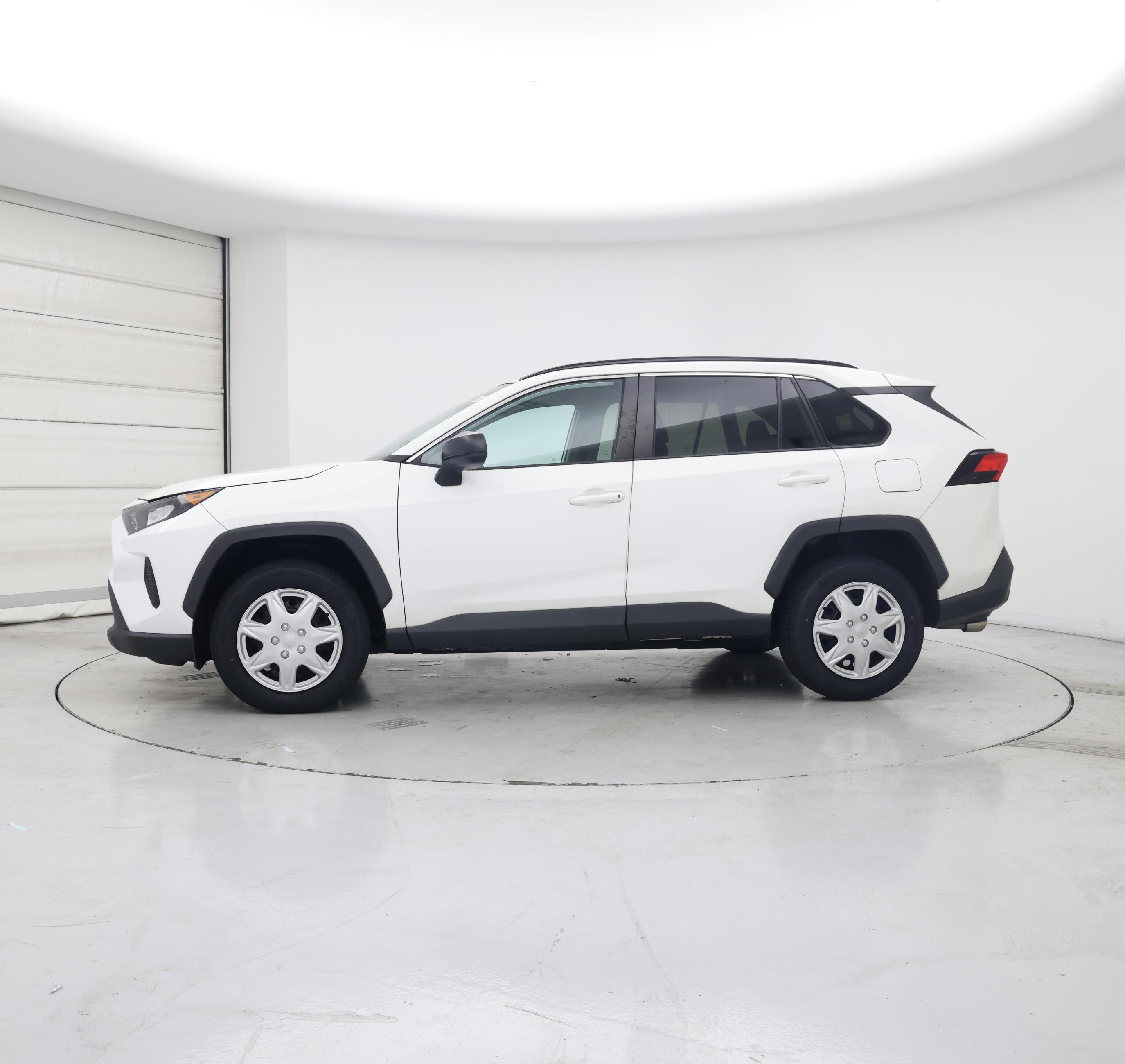Thumbnail: 2020 Toyota RAV4 - 3