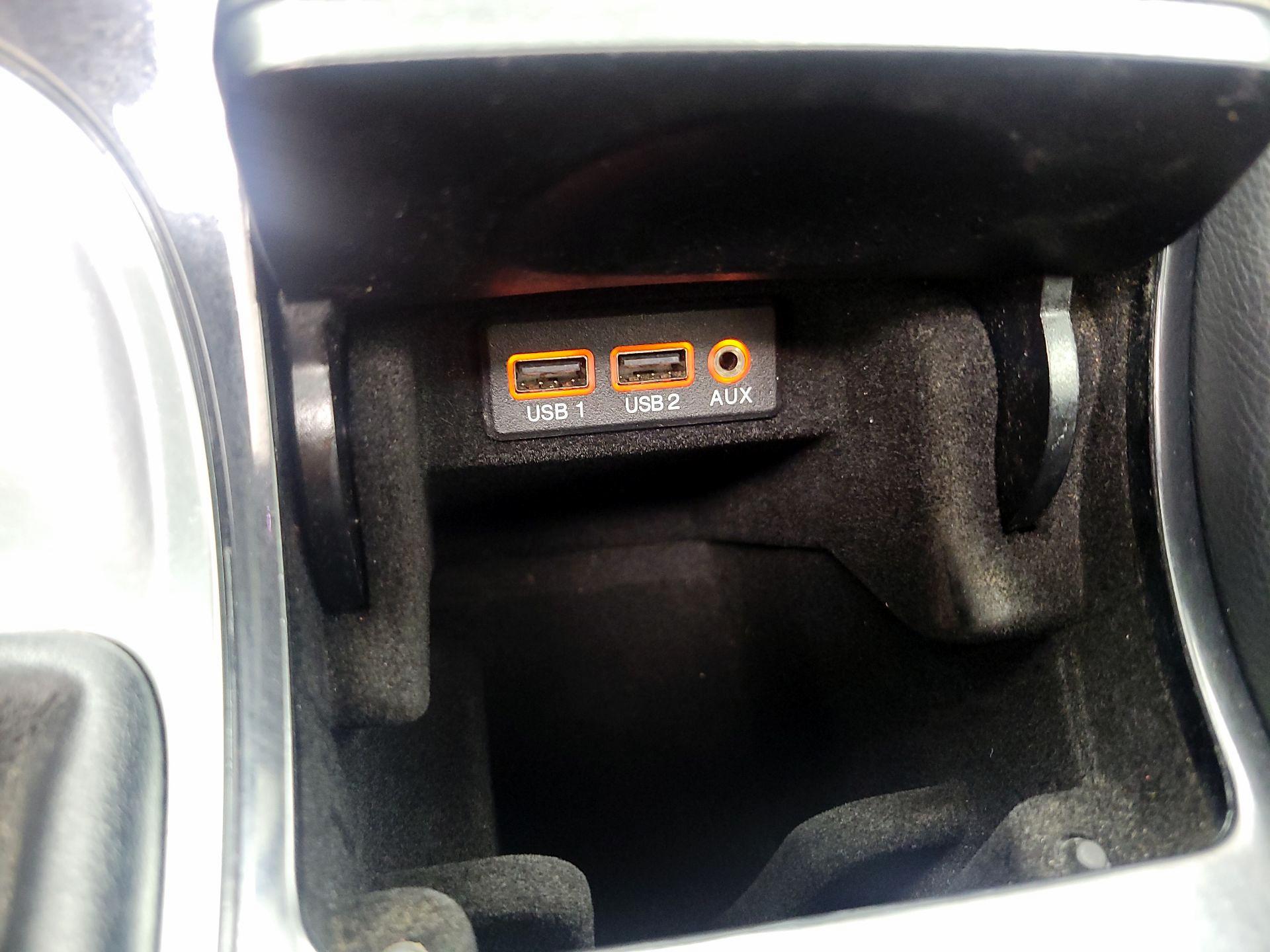 Thumbnail: 2017 Nissan Maxima - 19