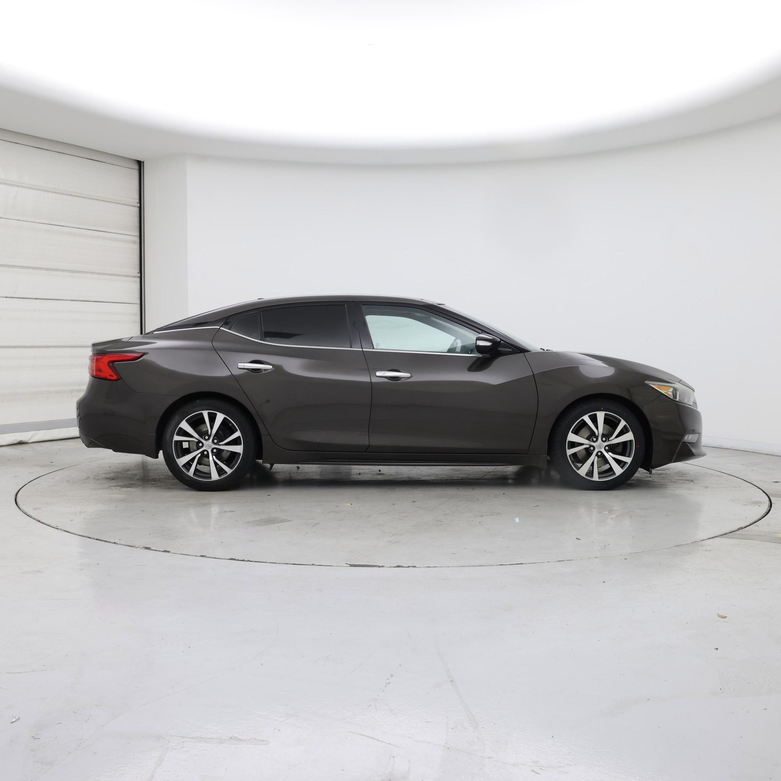 Thumbnail: 2017 Nissan Maxima - 7