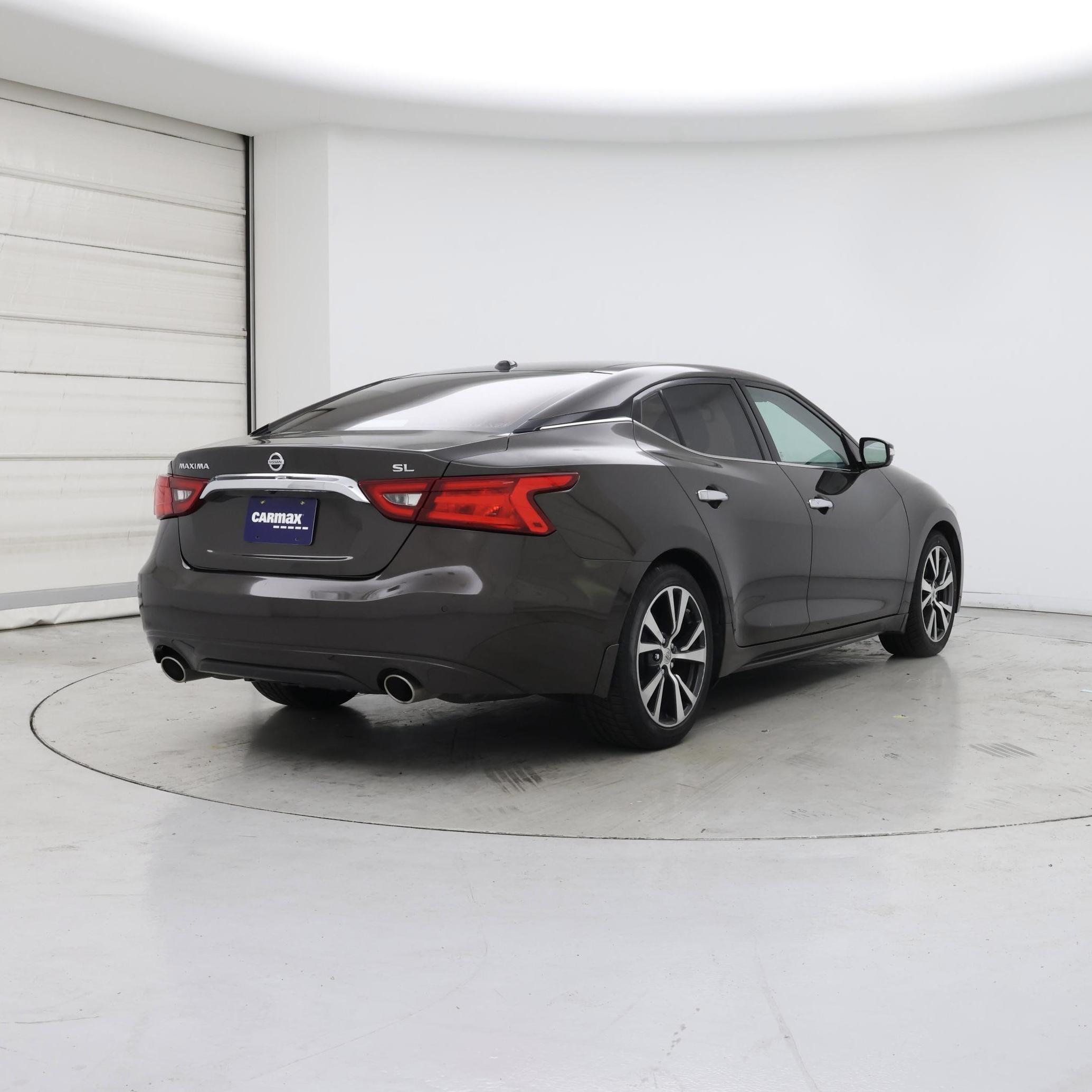 Thumbnail: 2017 Nissan Maxima - 8