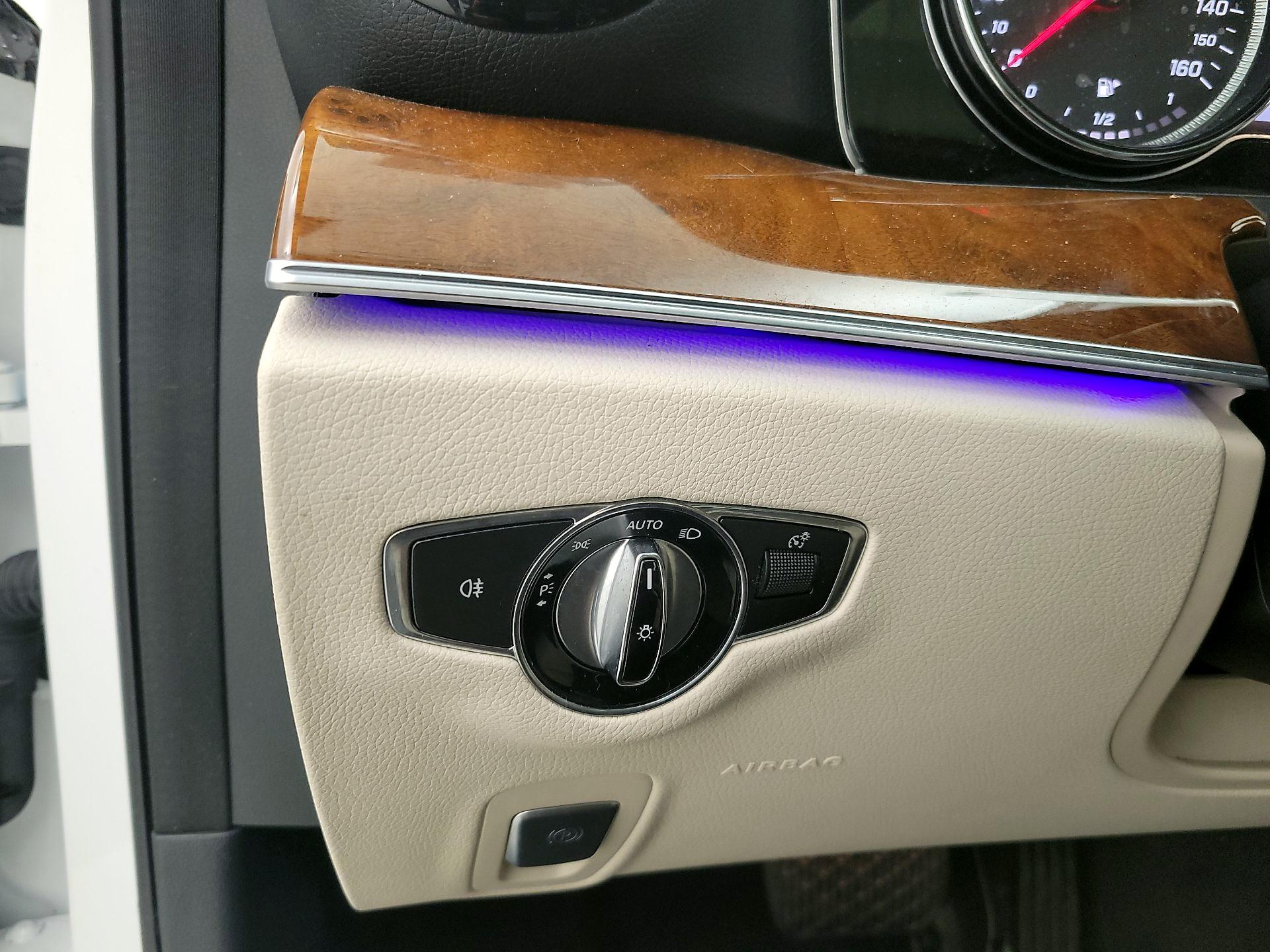 Thumbnail: 2019 Mercedes-Benz E-Class - 13