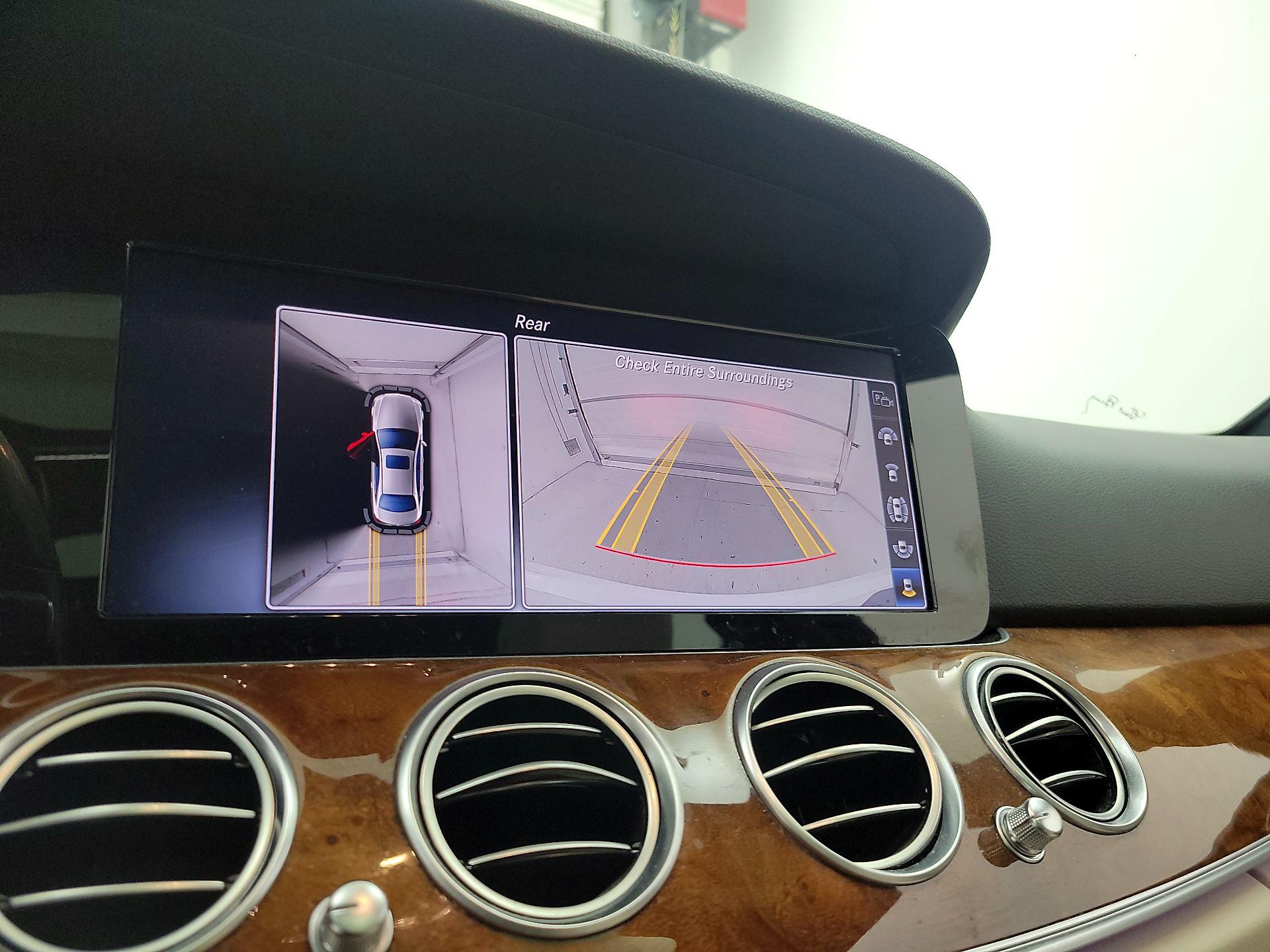 Thumbnail: 2019 Mercedes-Benz E-Class - 14