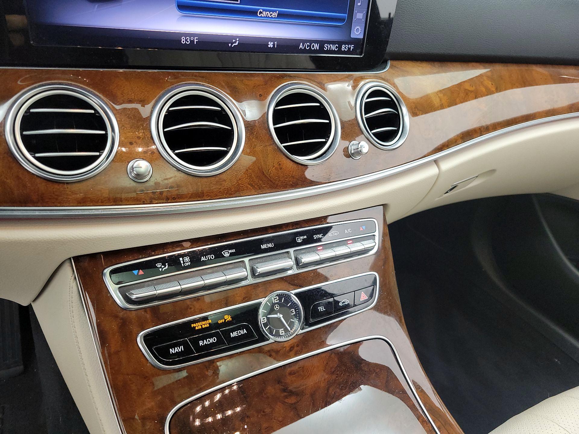 Thumbnail: 2019 Mercedes-Benz E-Class - 16