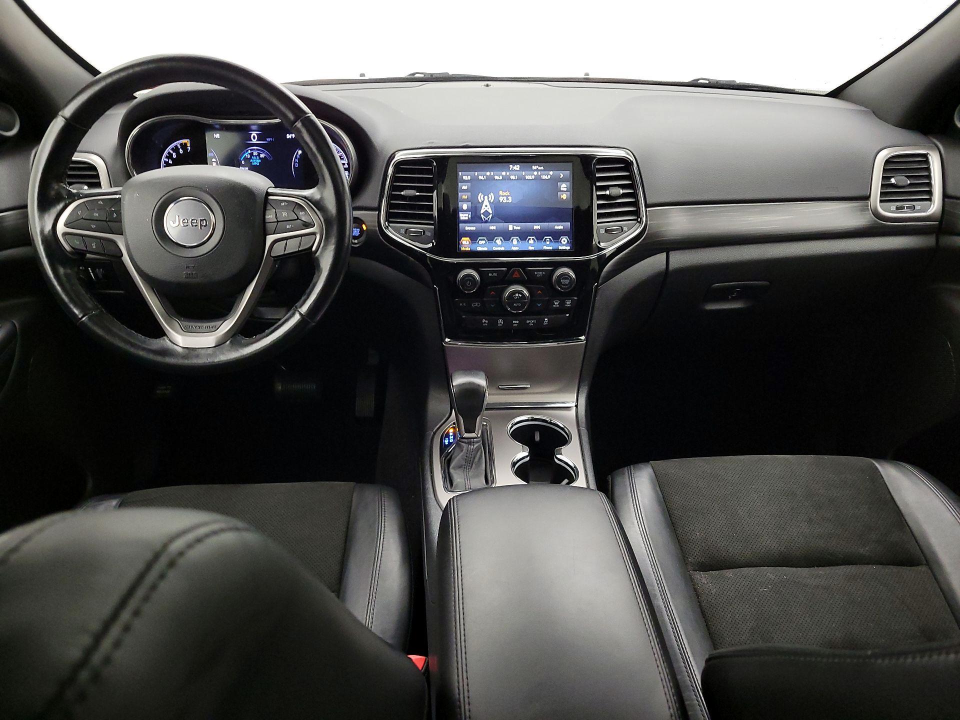 Thumbnail: 2020 Jeep Grand Cherokee - 9