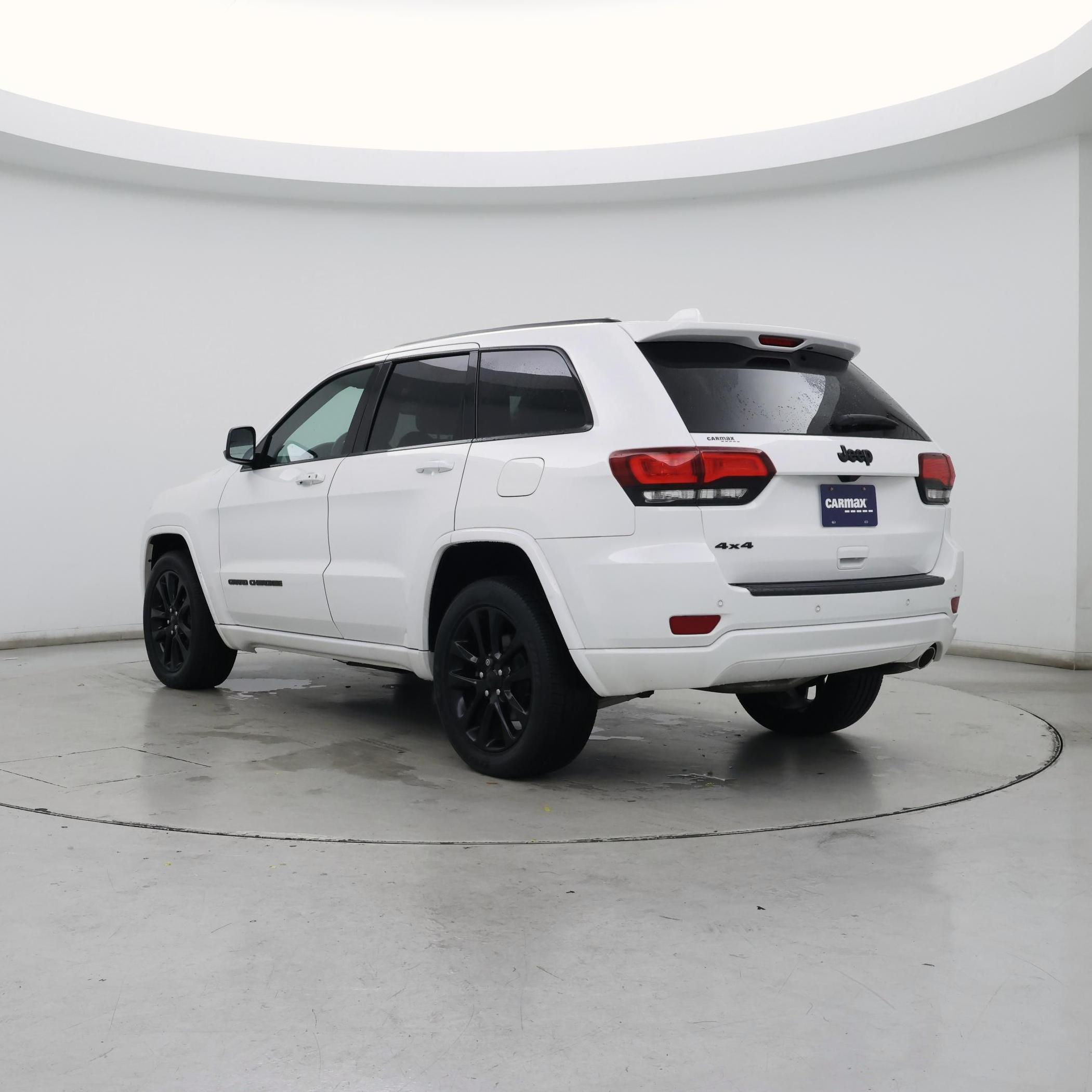 Thumbnail: 2020 Jeep Grand Cherokee - 2