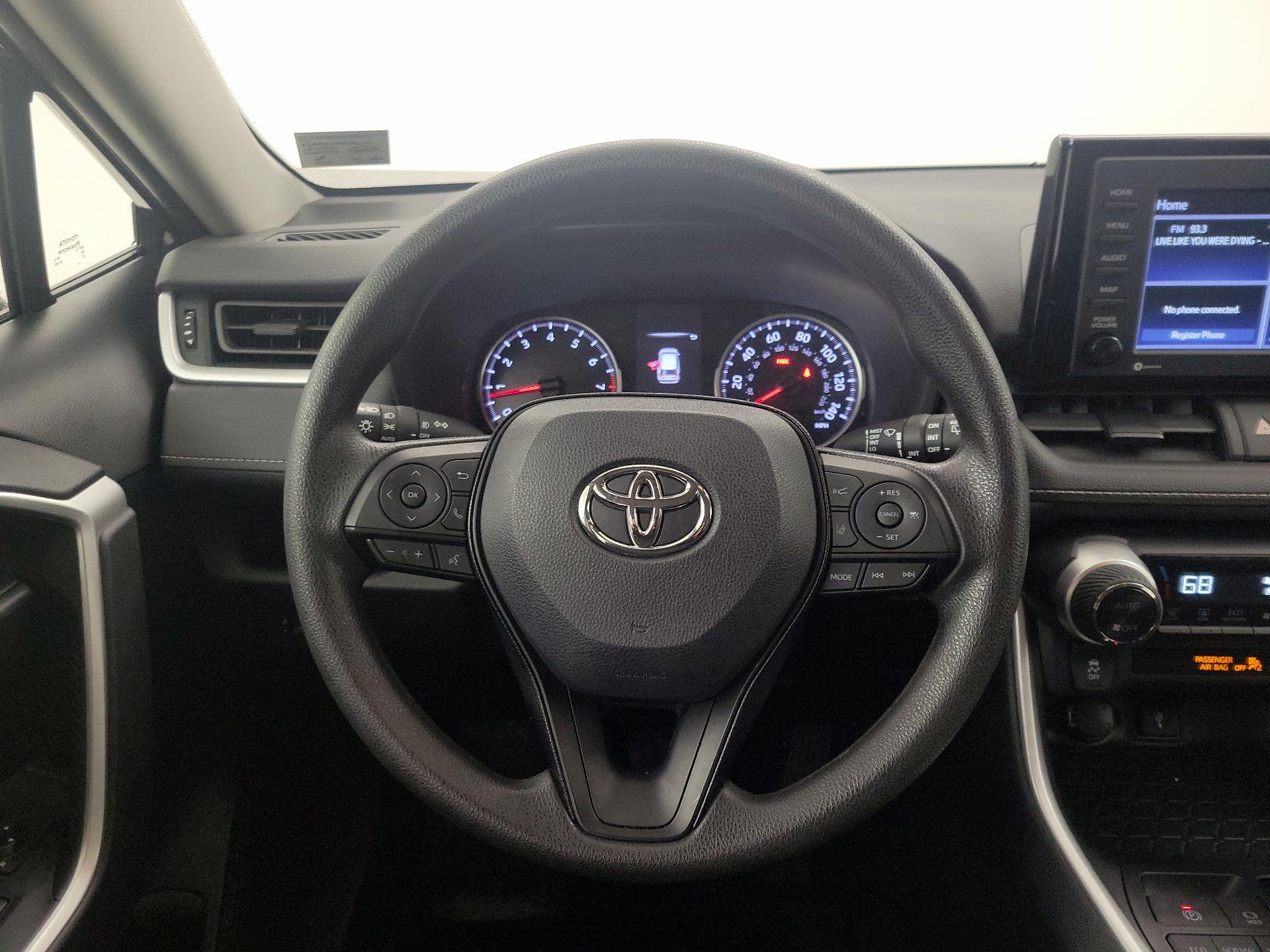 Thumbnail: 2021 Toyota RAV4 - 10