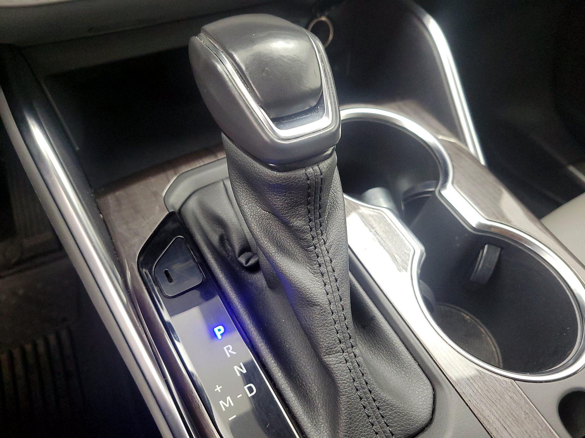 Thumbnail: 2022 Toyota Highlander - 18
