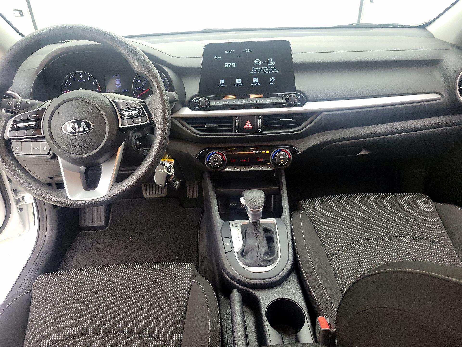Thumbnail: 2019 Kia Forte - 9