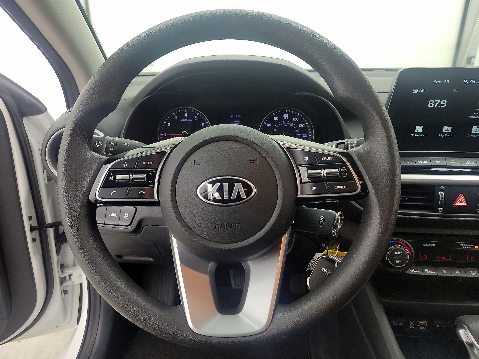 Thumbnail: 2019 Kia Forte - 10