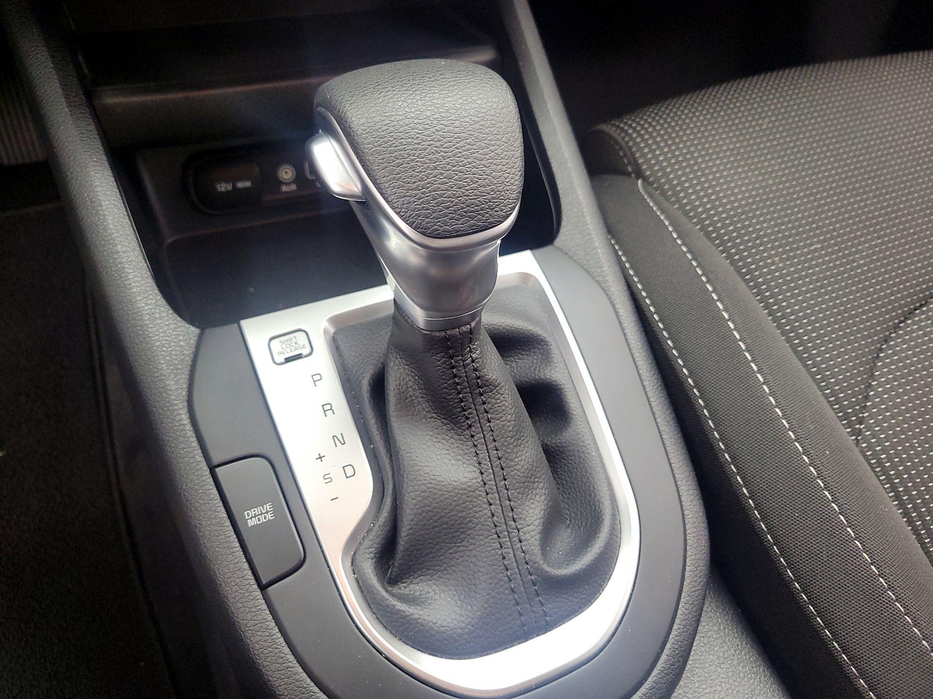 Thumbnail: 2019 Kia Forte - 17