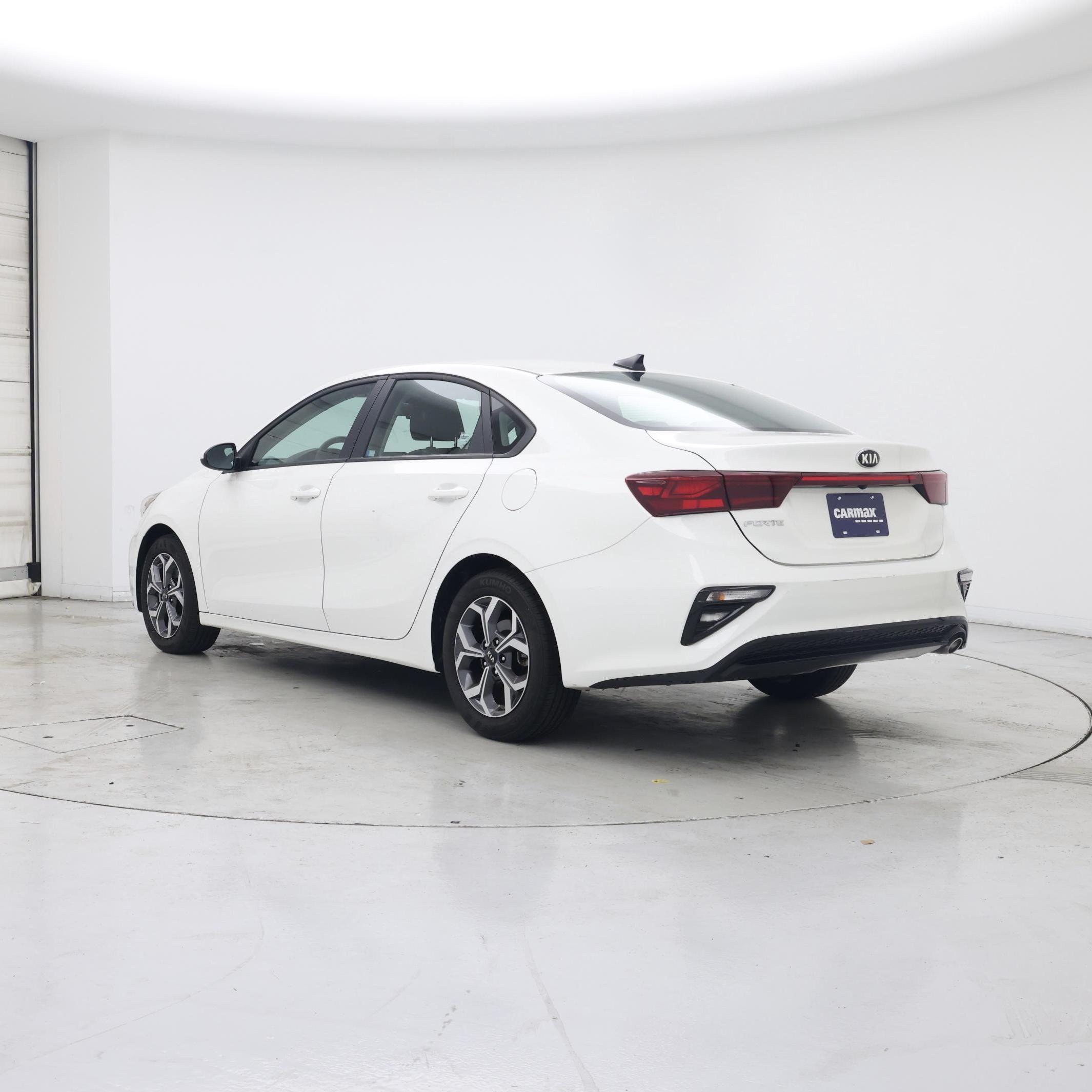 Thumbnail: 2019 Kia Forte - 2