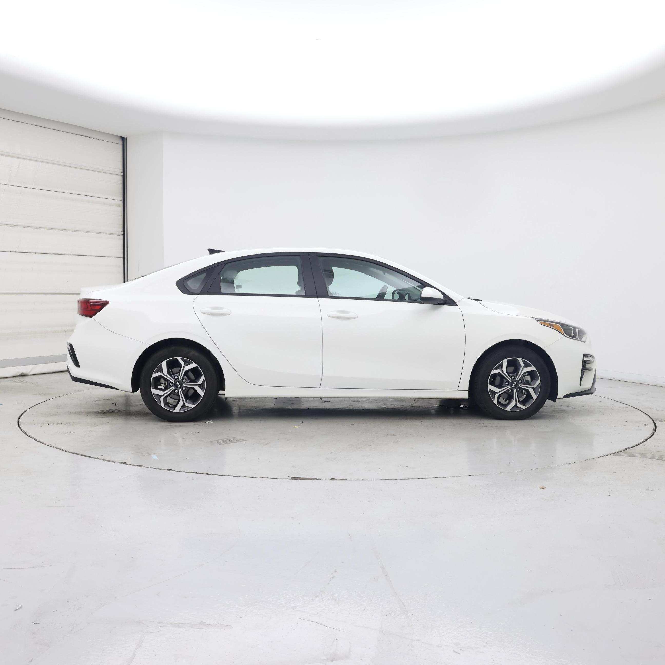 Thumbnail: 2019 Kia Forte - 7