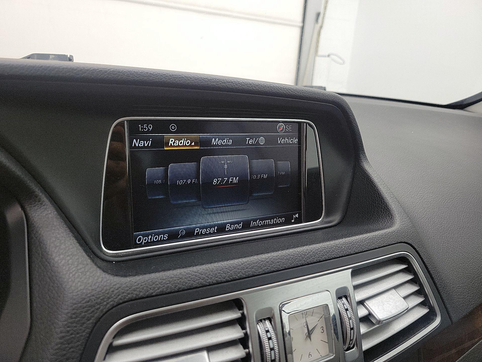 Thumbnail: 2016 Mercedes-Benz E-Class - 16